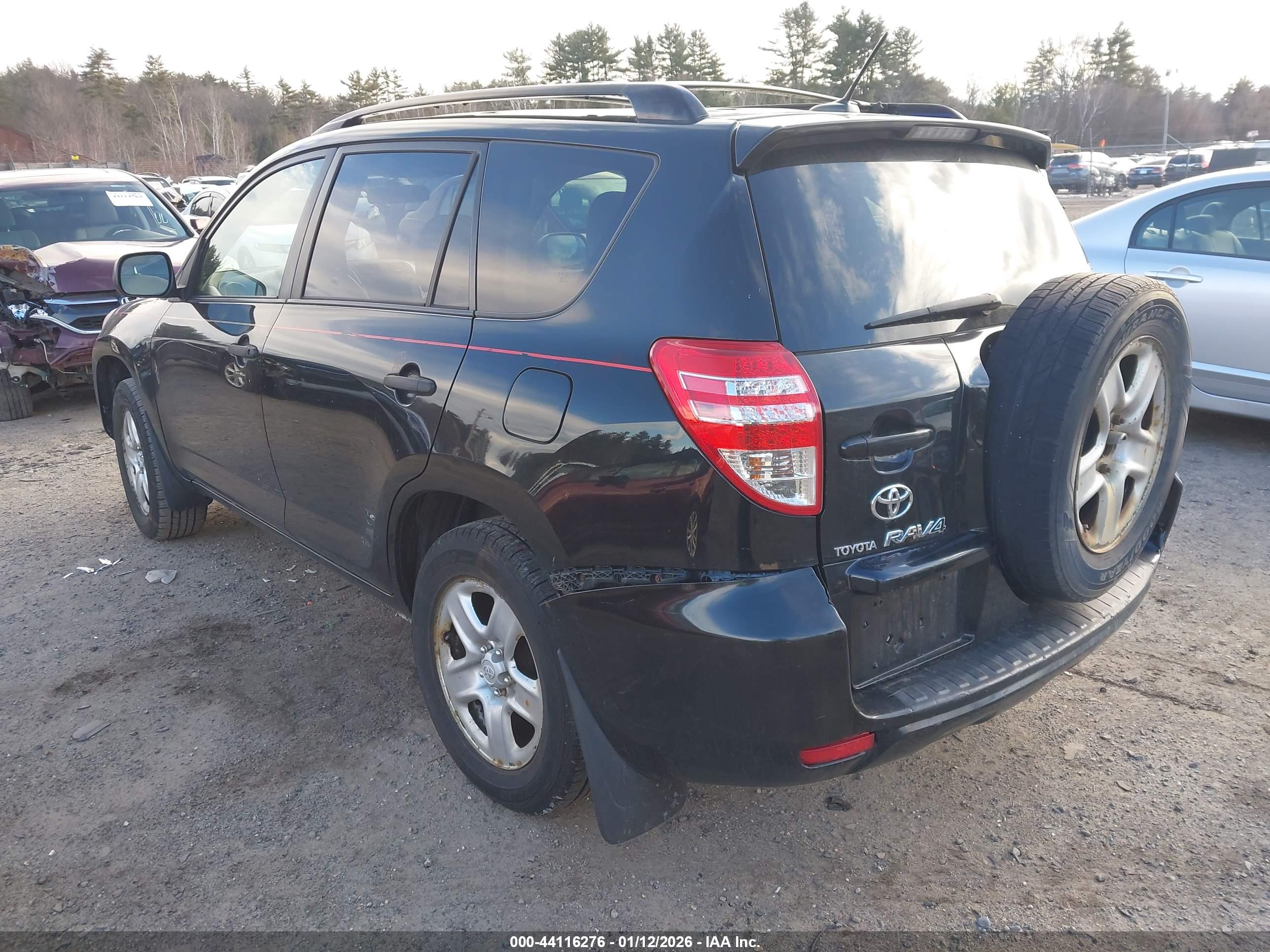 TOYOTA RAV4 image 3