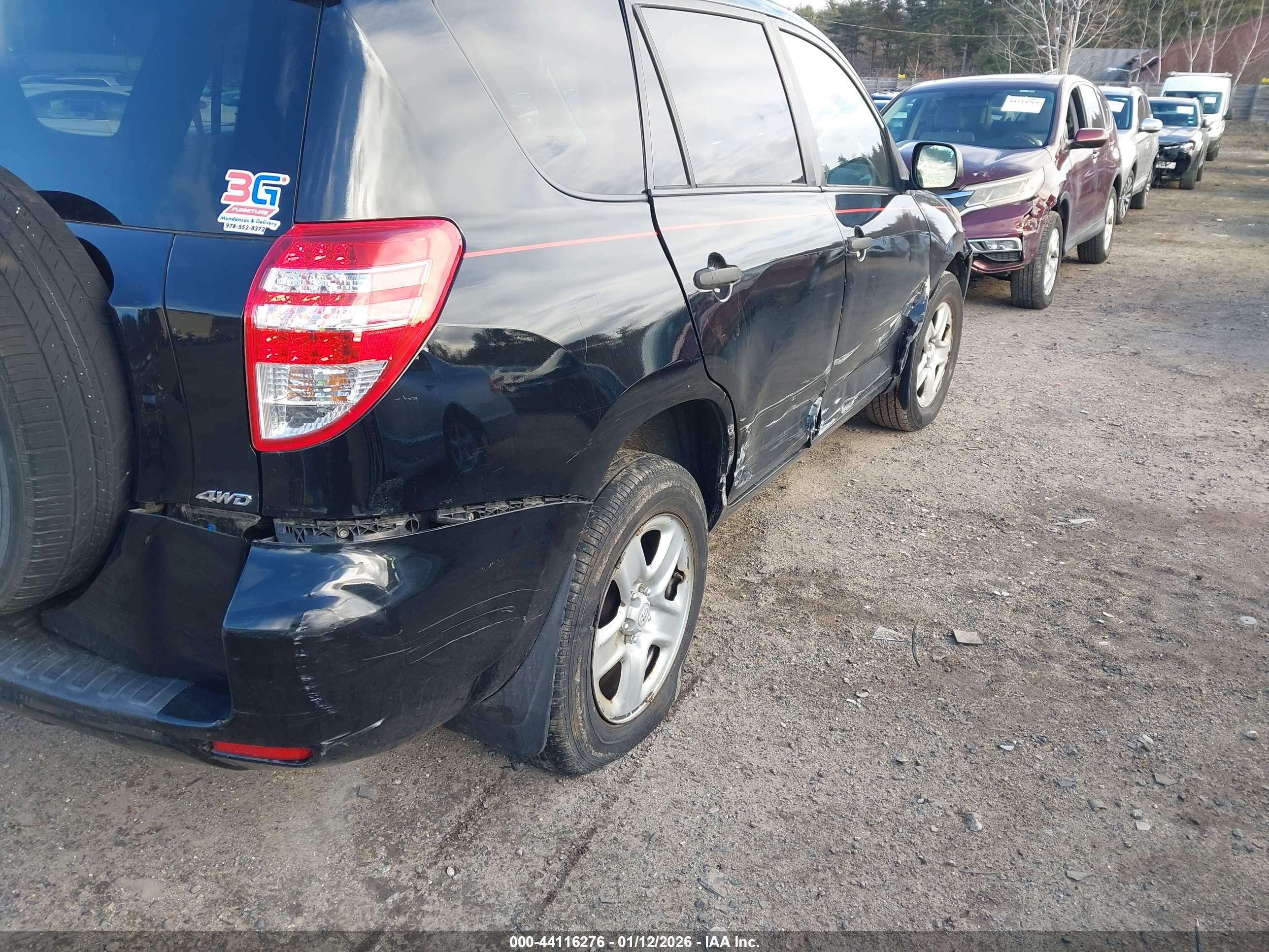 TOYOTA RAV4 image 6