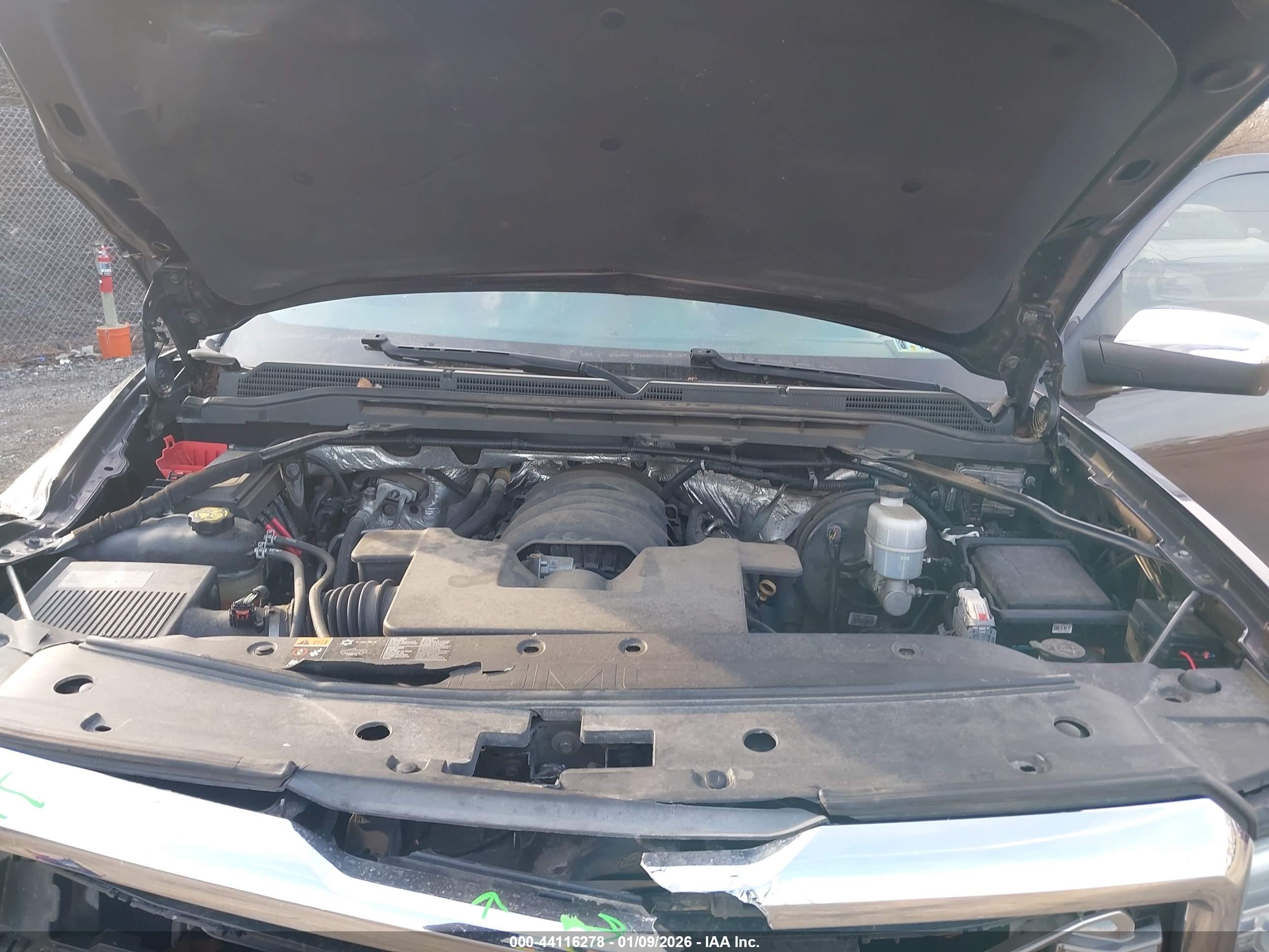 GMC SIERRA image 10