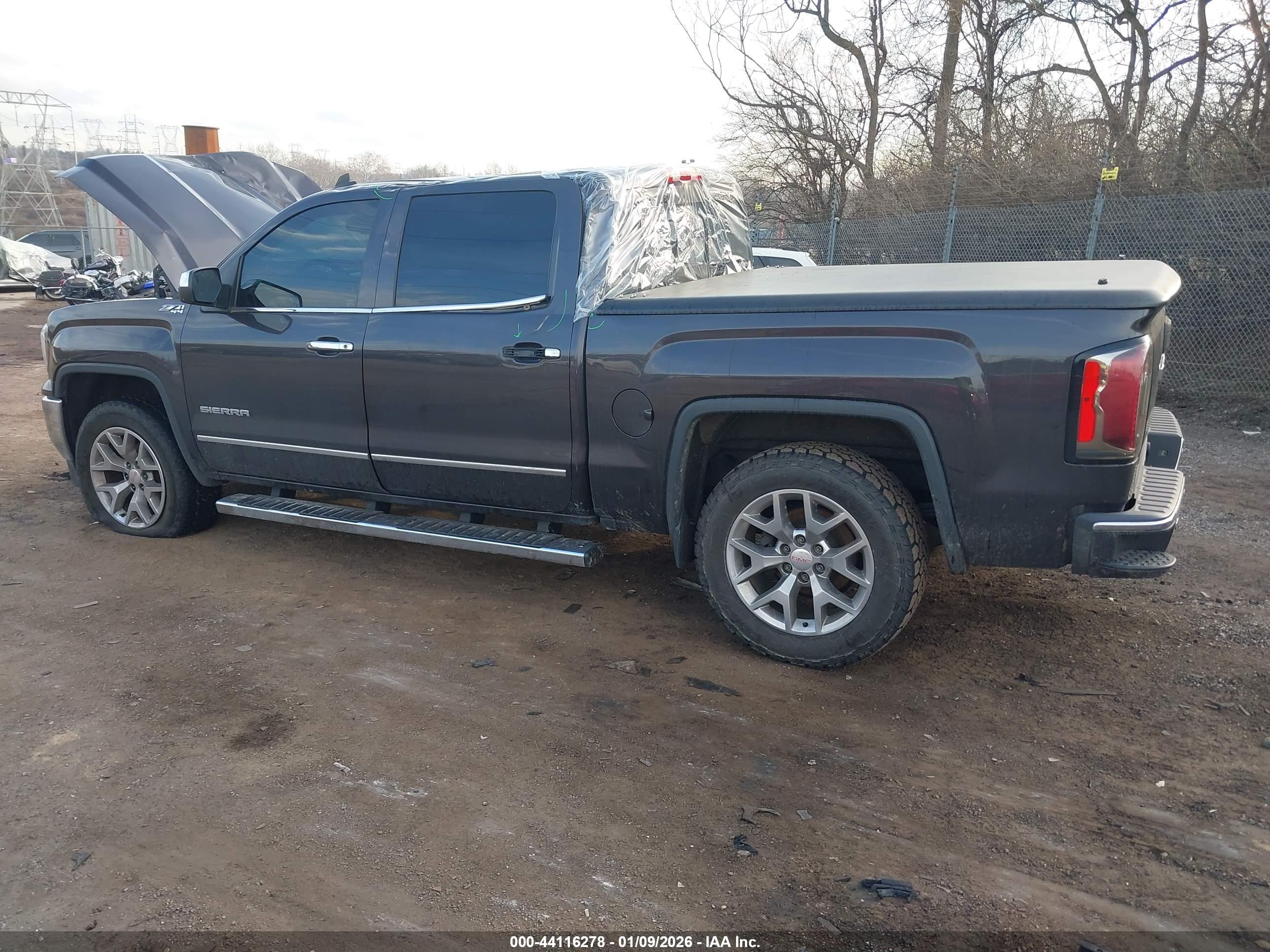 GMC SIERRA image 3