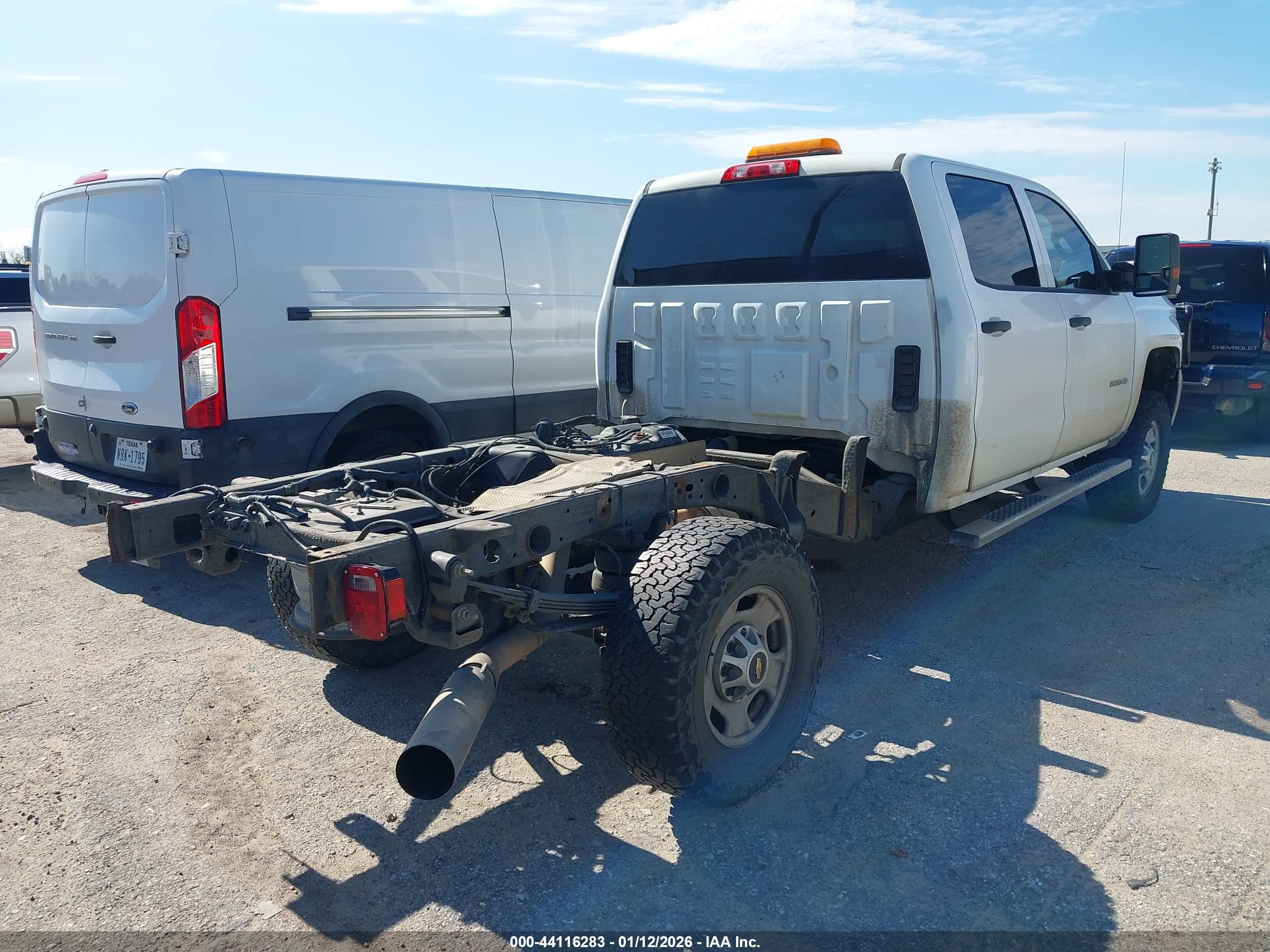 CHEVROLET SILVERADO image 4