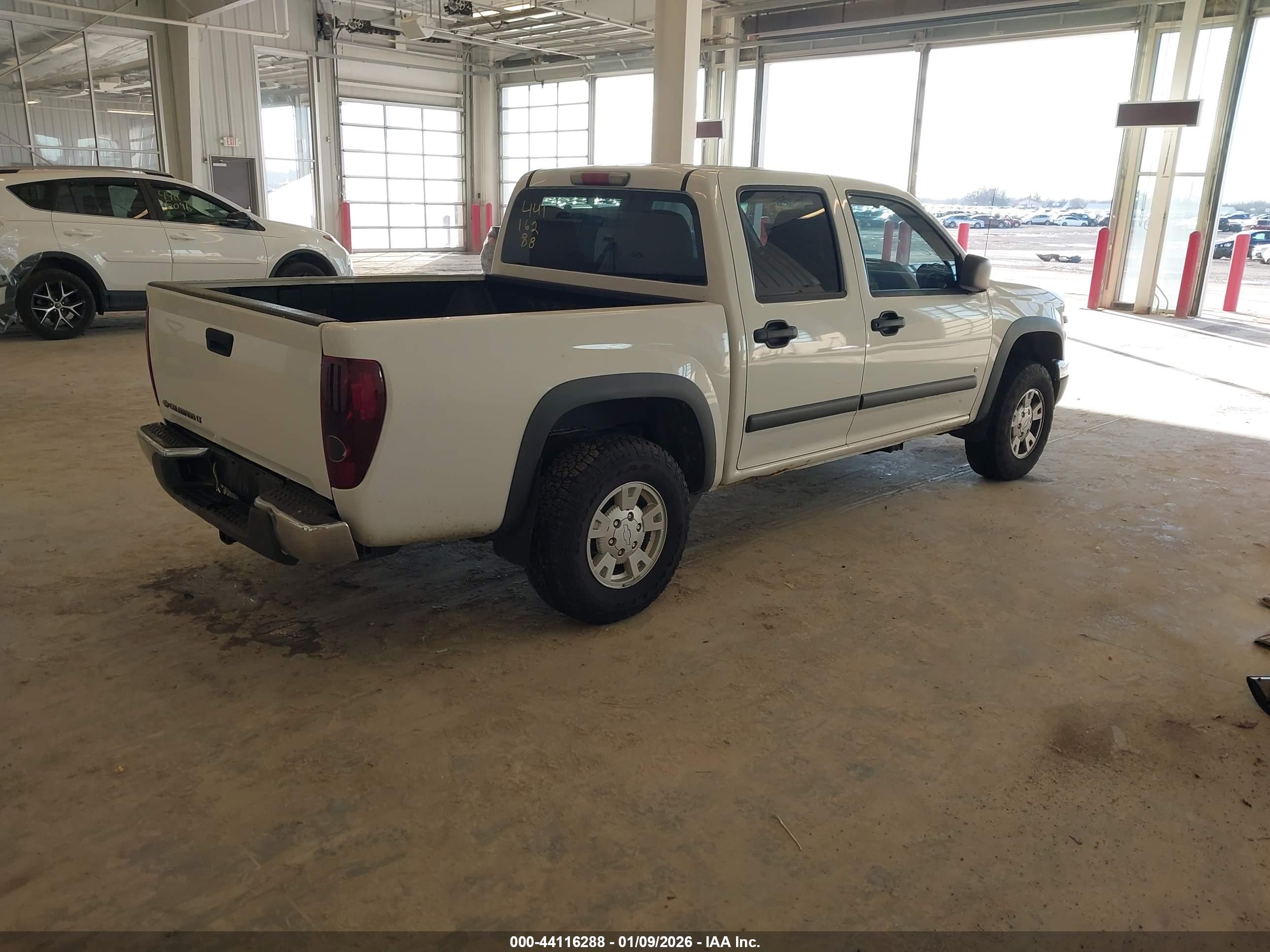 CHEVROLET COLORADO image 4