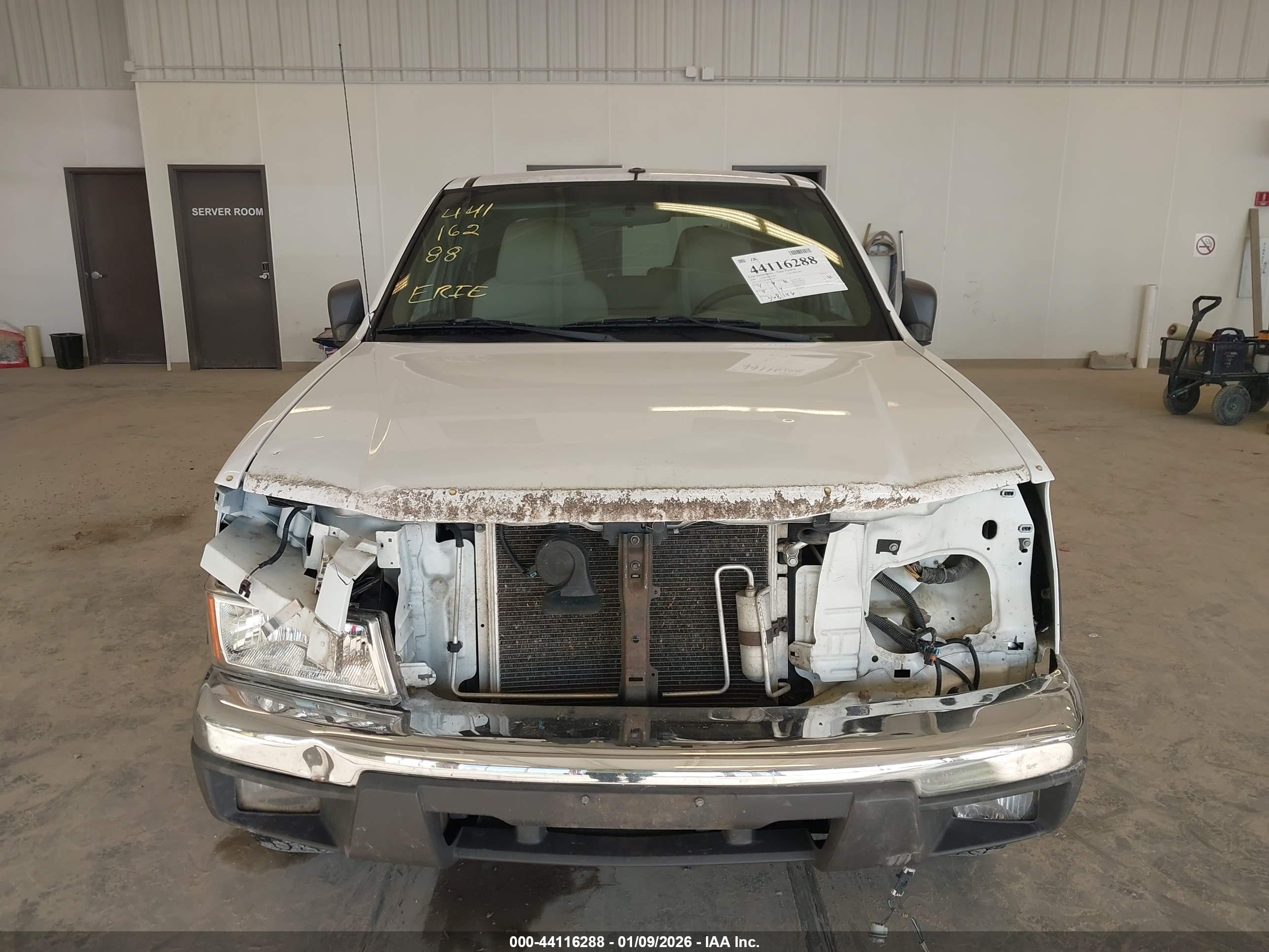 CHEVROLET COLORADO image 6