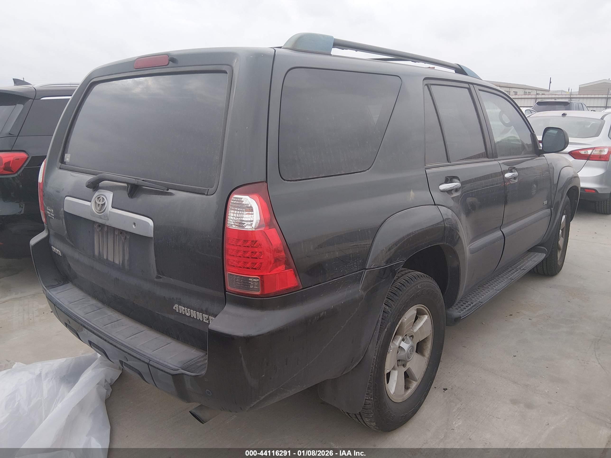 TOYOTA 4RUNNER image 4