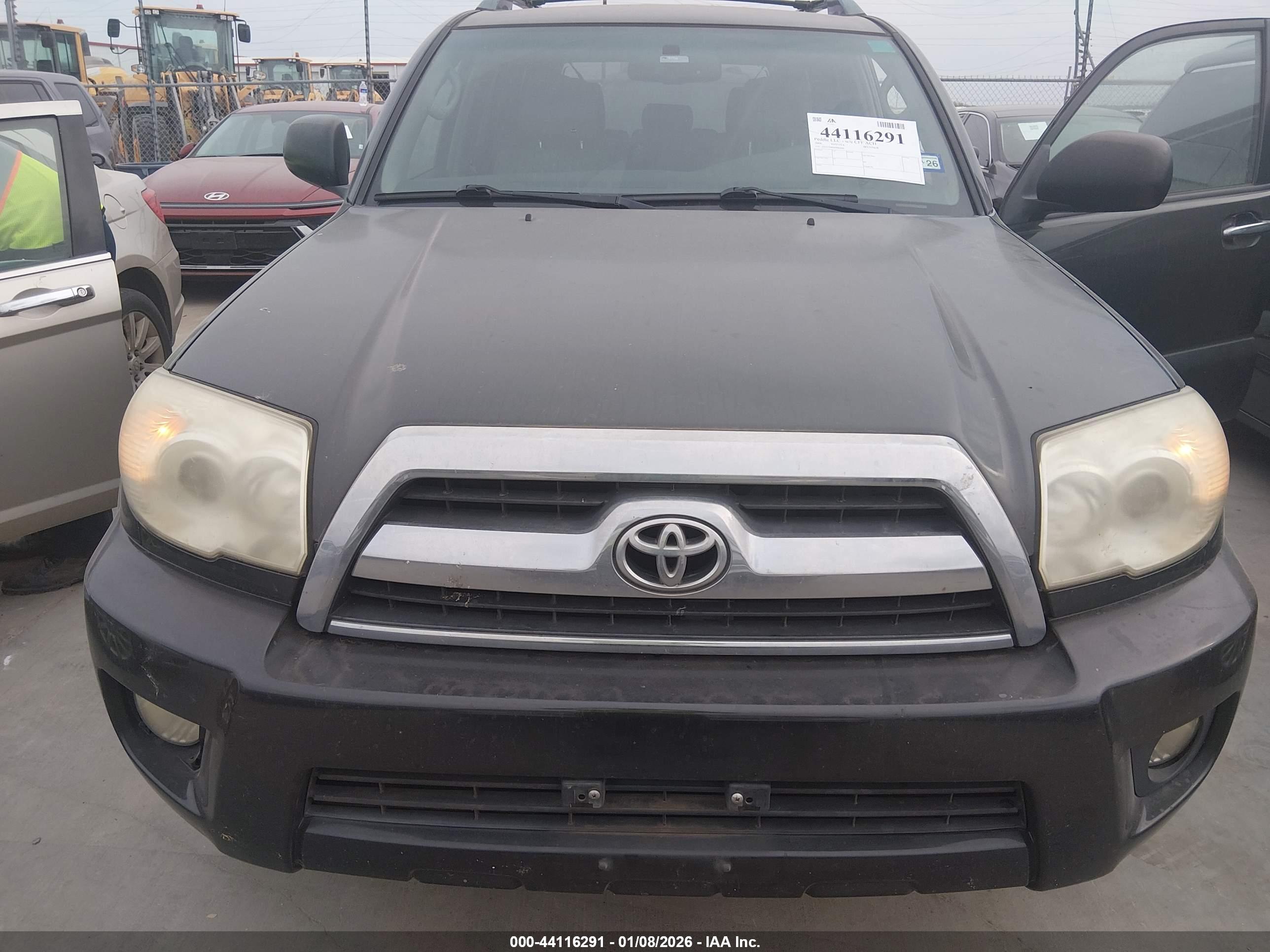 TOYOTA 4RUNNER image 6