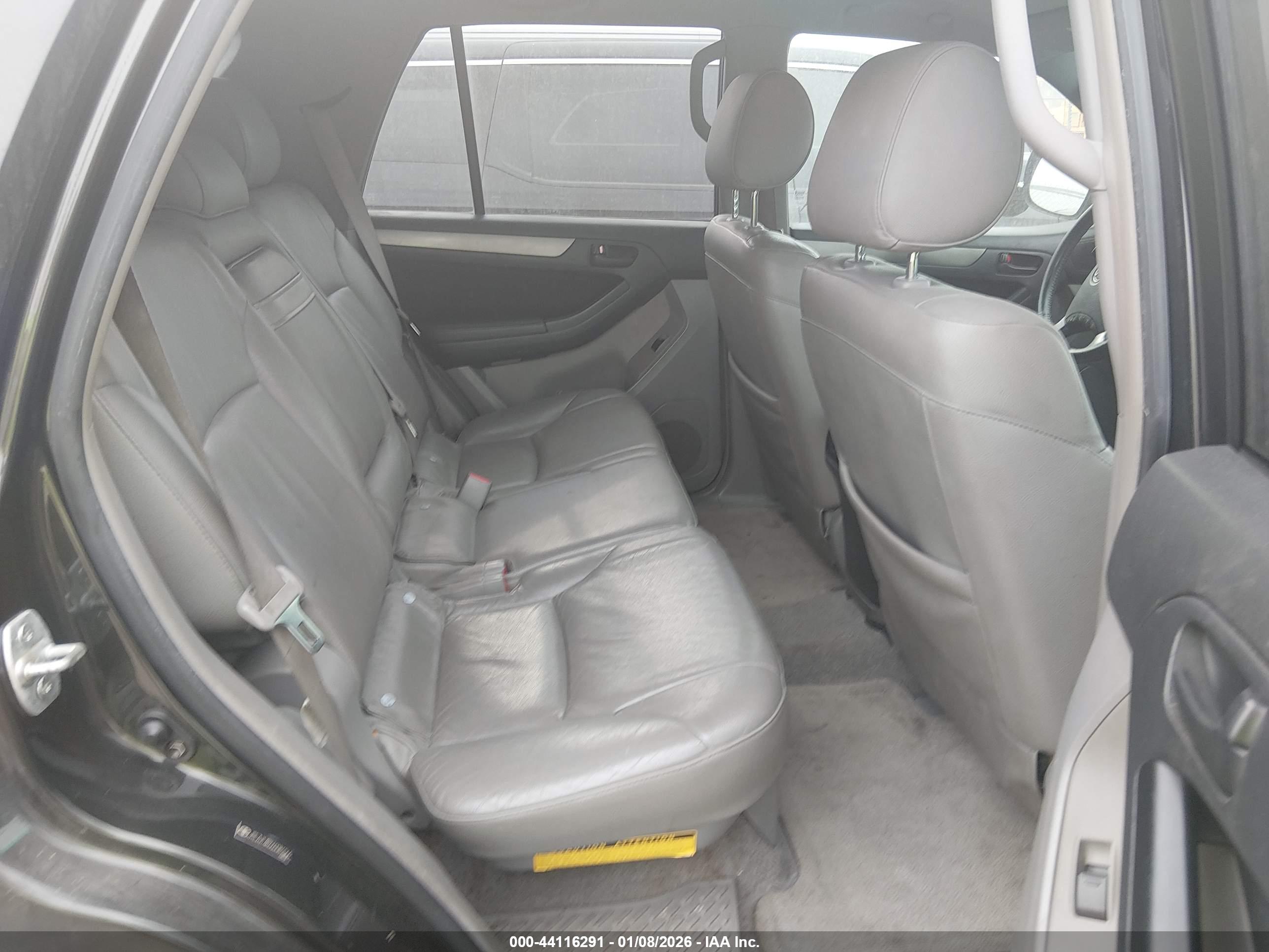 TOYOTA 4RUNNER image 8