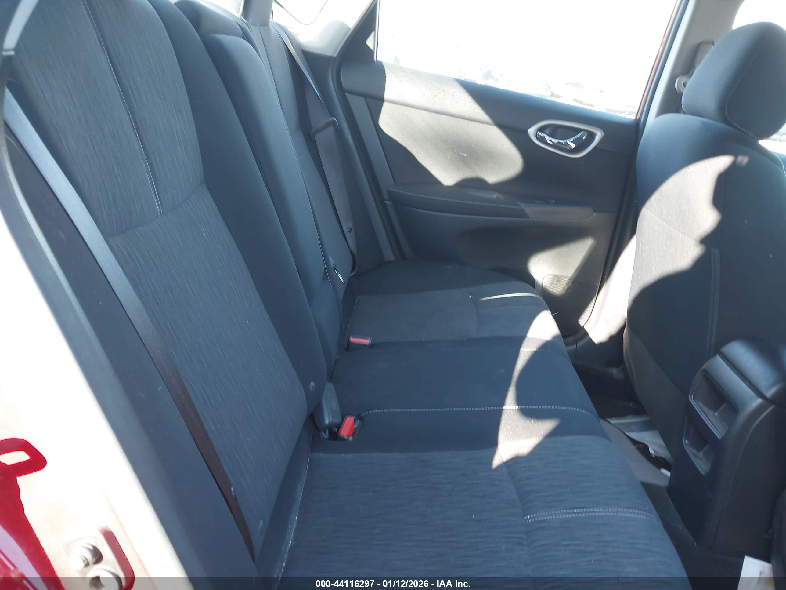 NISSAN SENTRA image 8