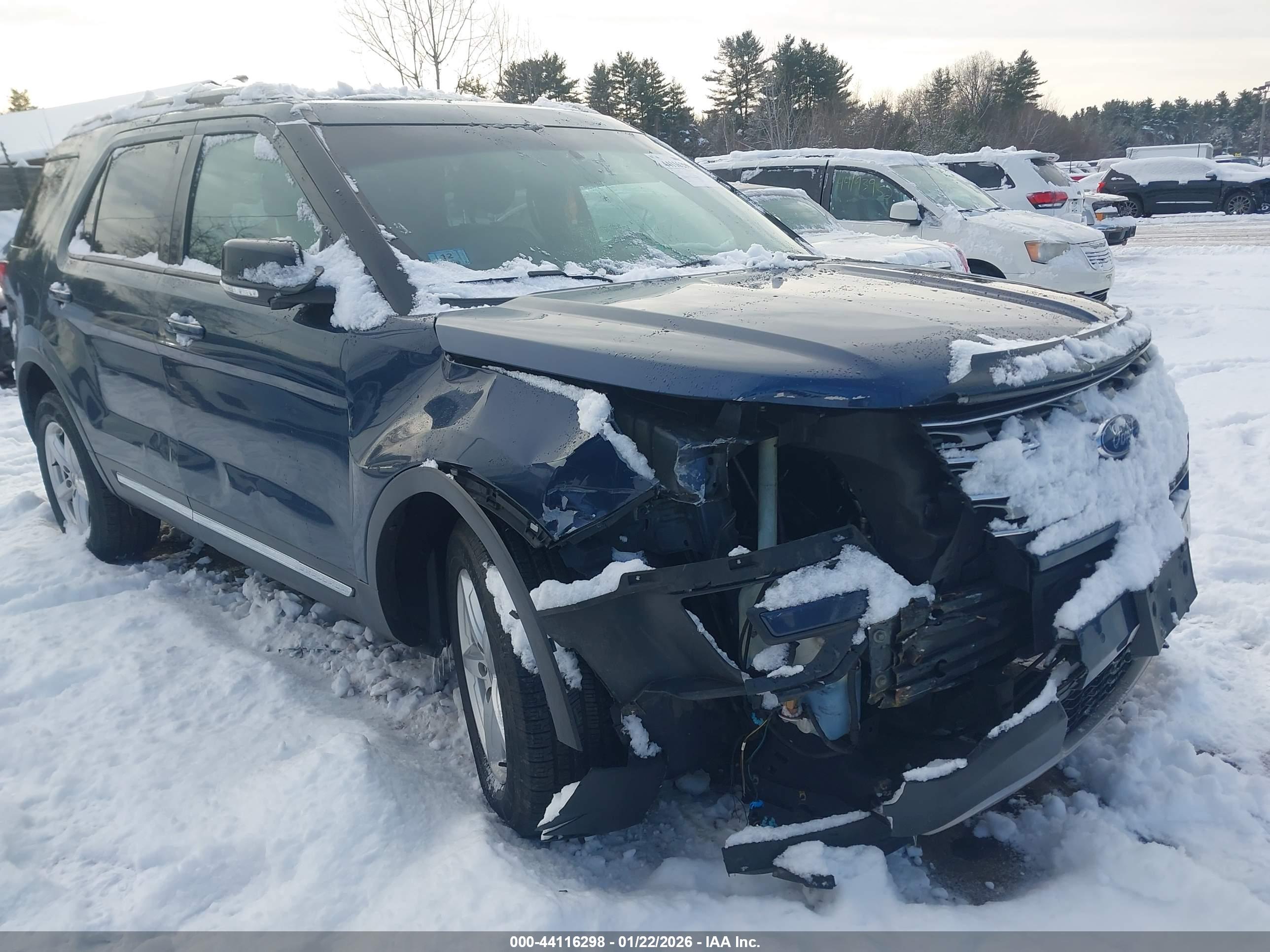 FORD EXPLORER image 6