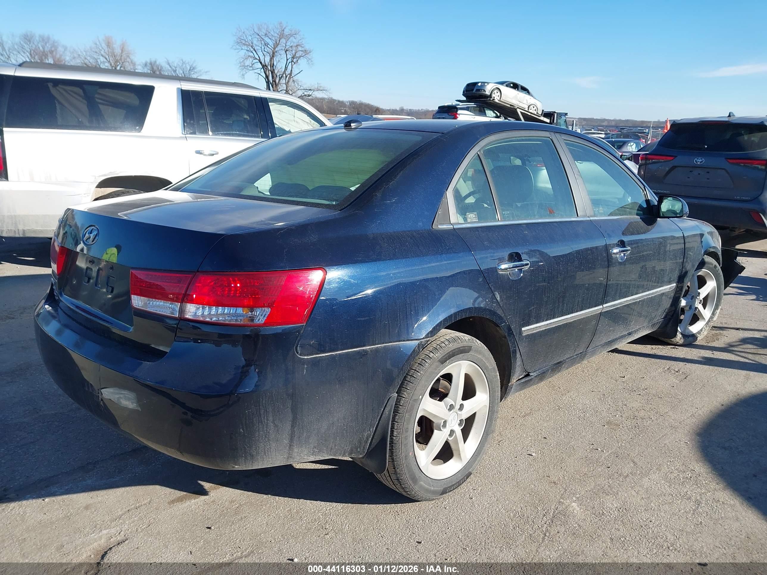 HYUNDAI SONATA image 4
