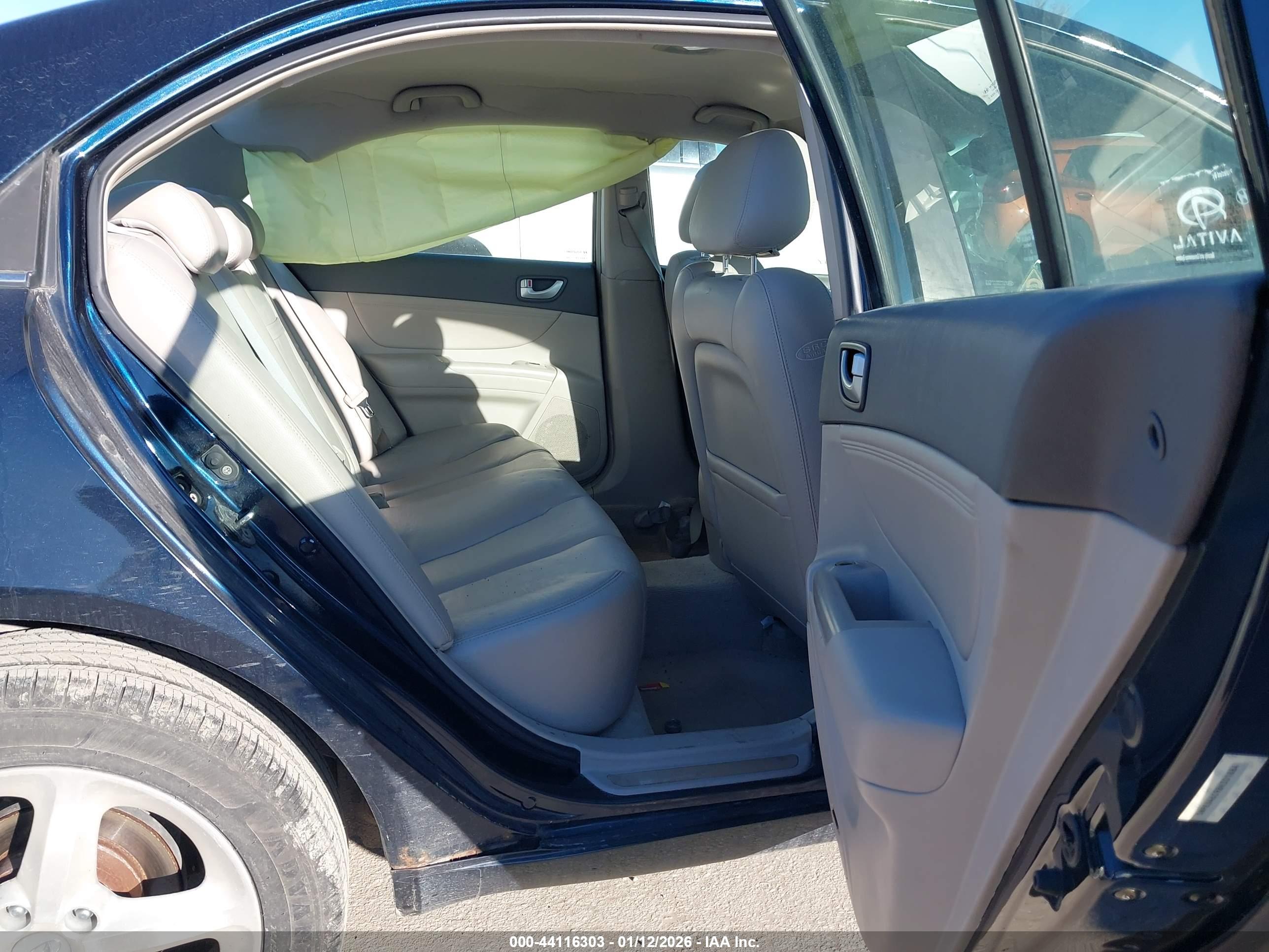 HYUNDAI SONATA image 8