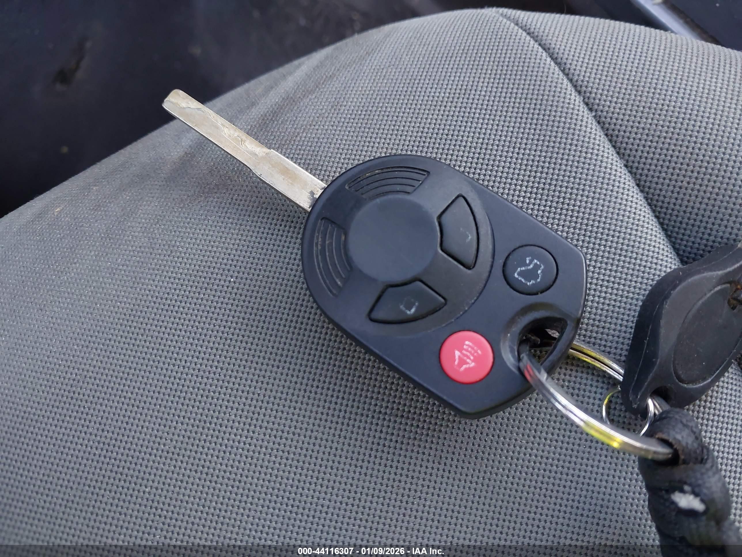 FORD ESCAPE image 11