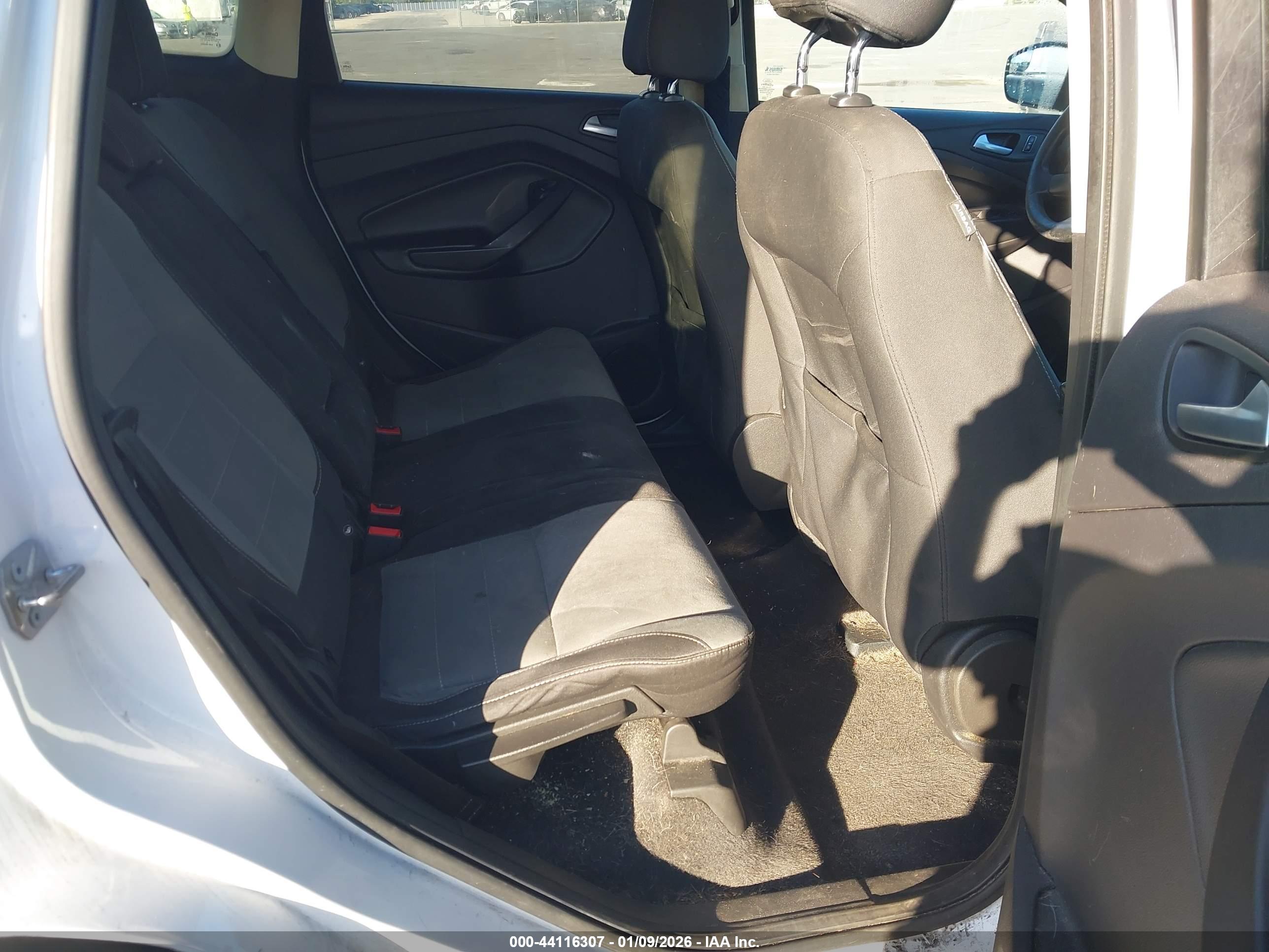 FORD ESCAPE image 8