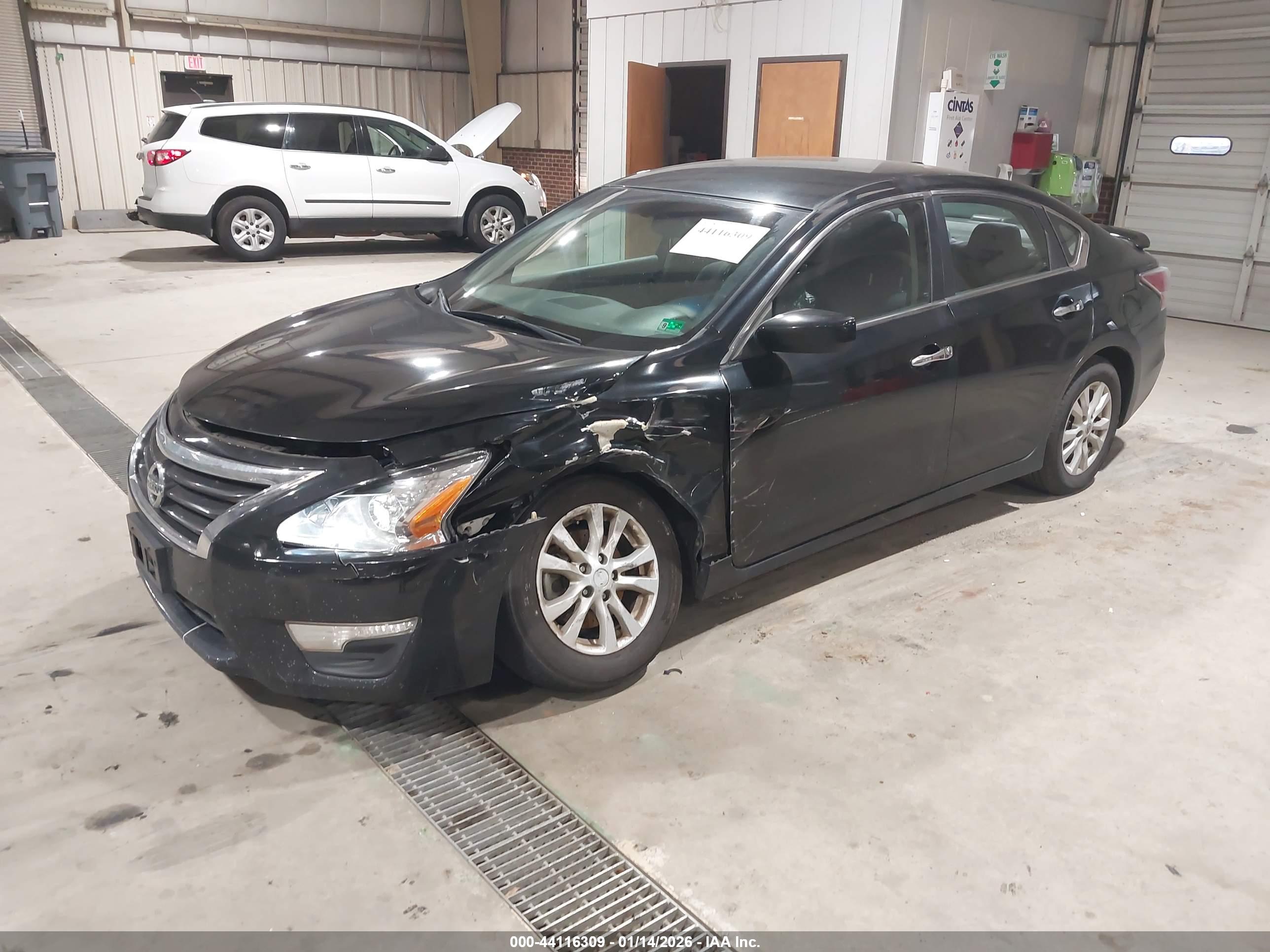 NISSAN ALTIMA image 2