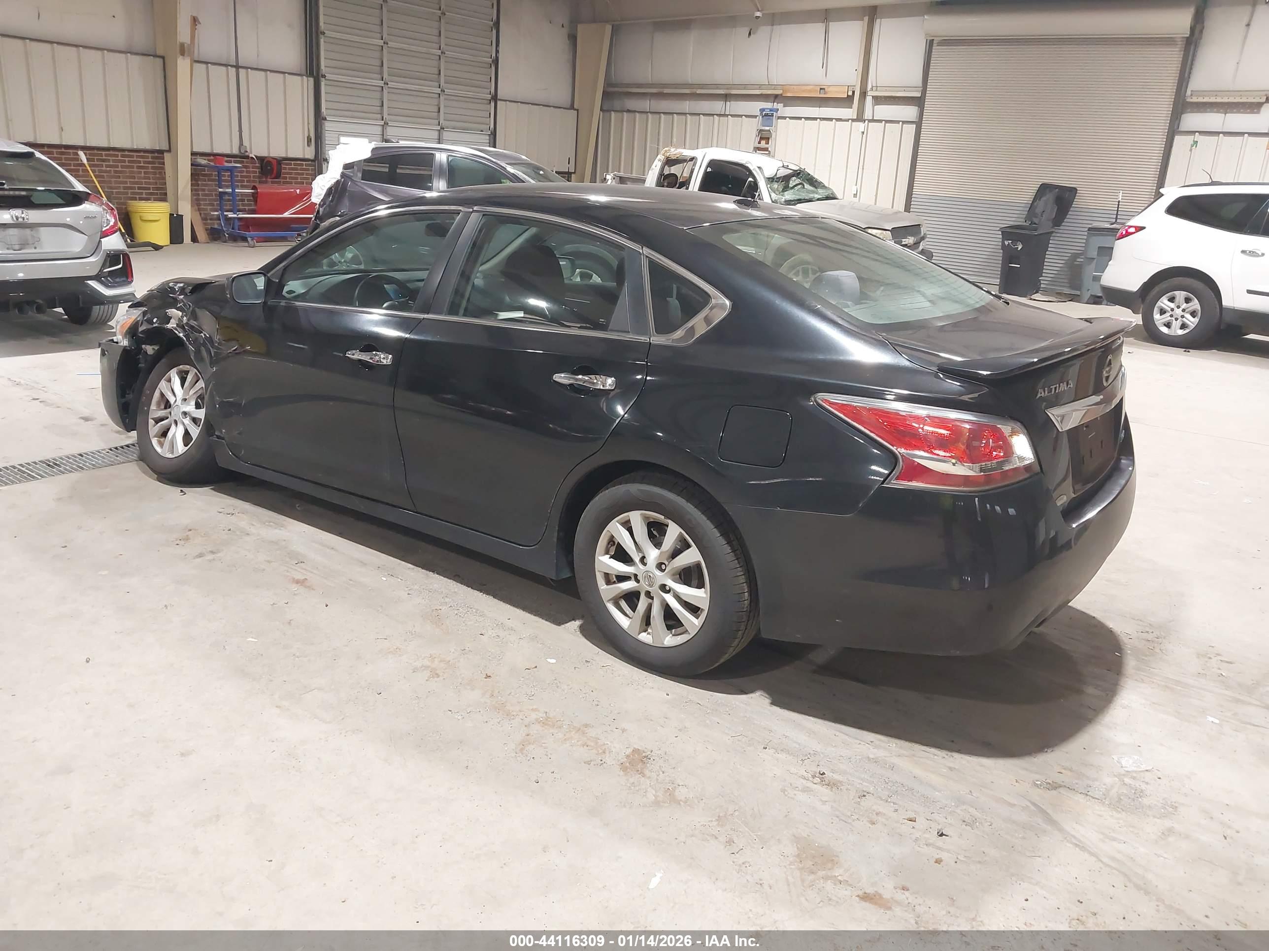 NISSAN ALTIMA image 3