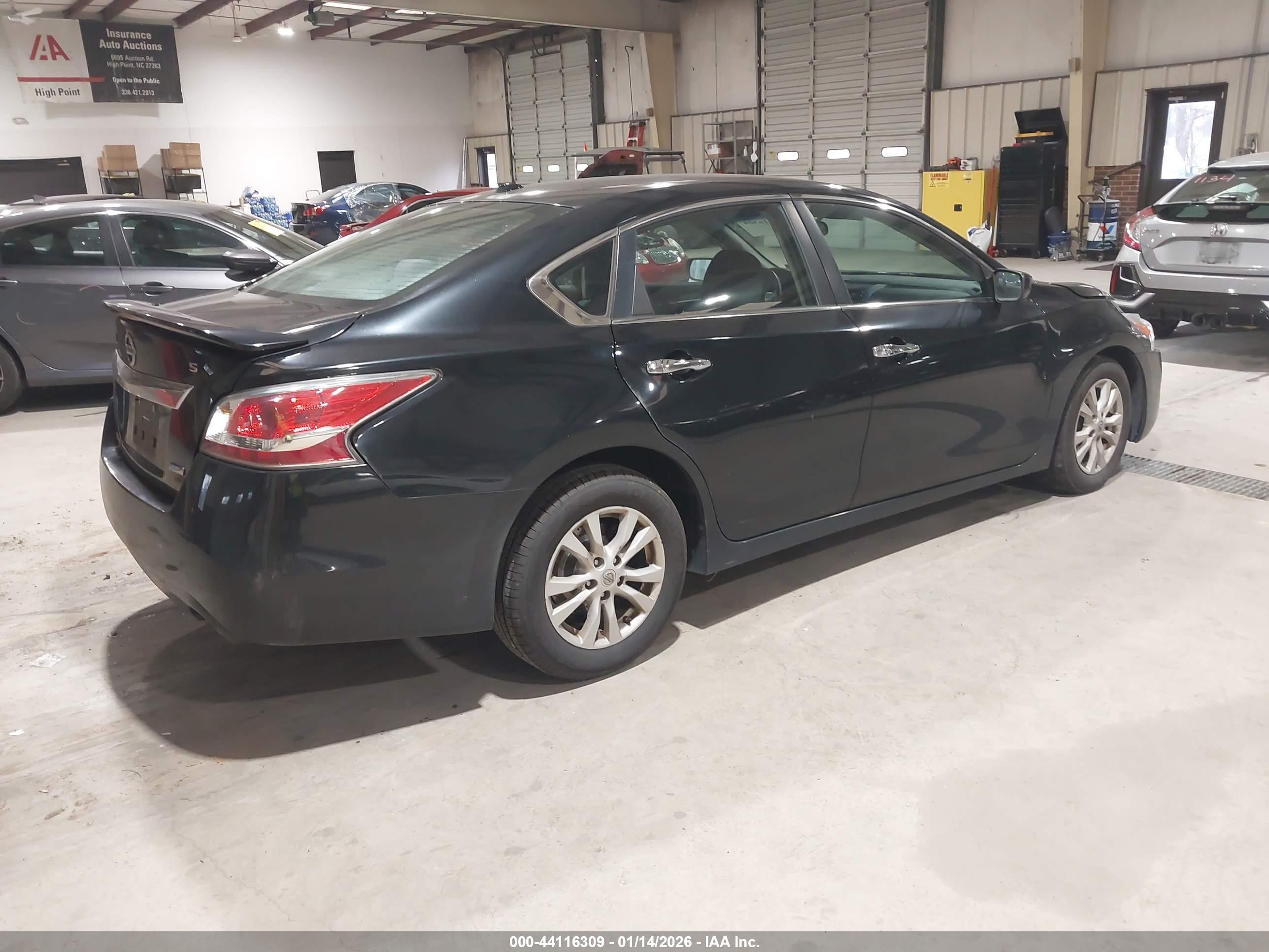 NISSAN ALTIMA image 4