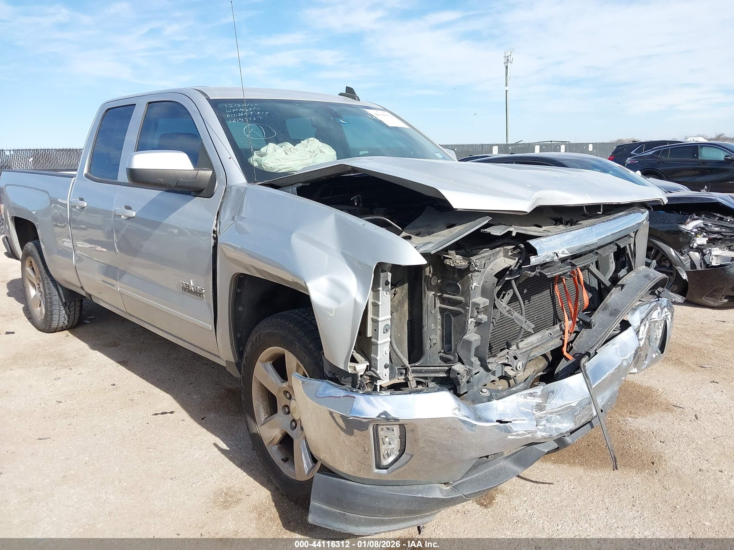 CHEVROLET SILVERADO image 6