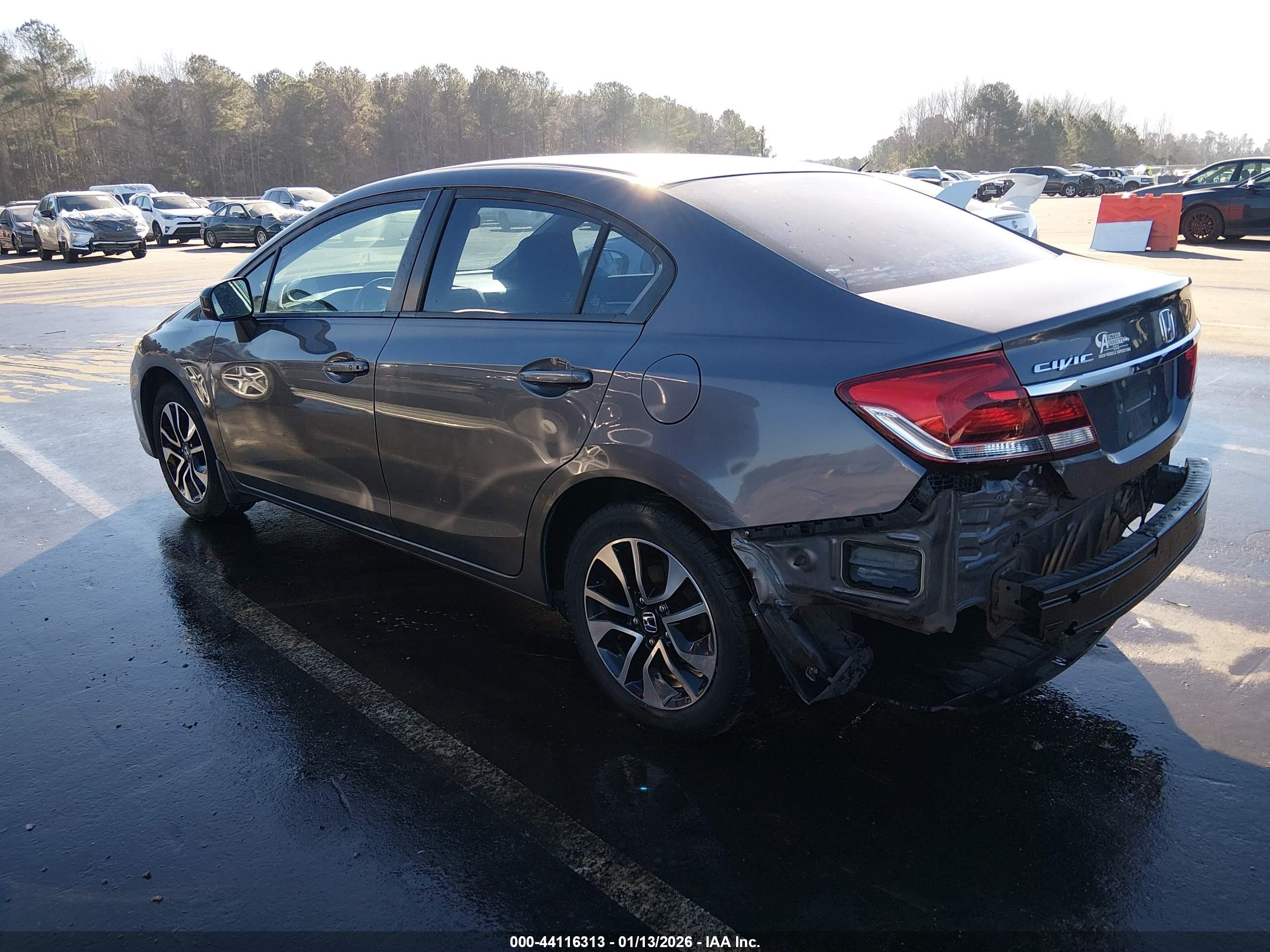 HONDA CIVIC image 3