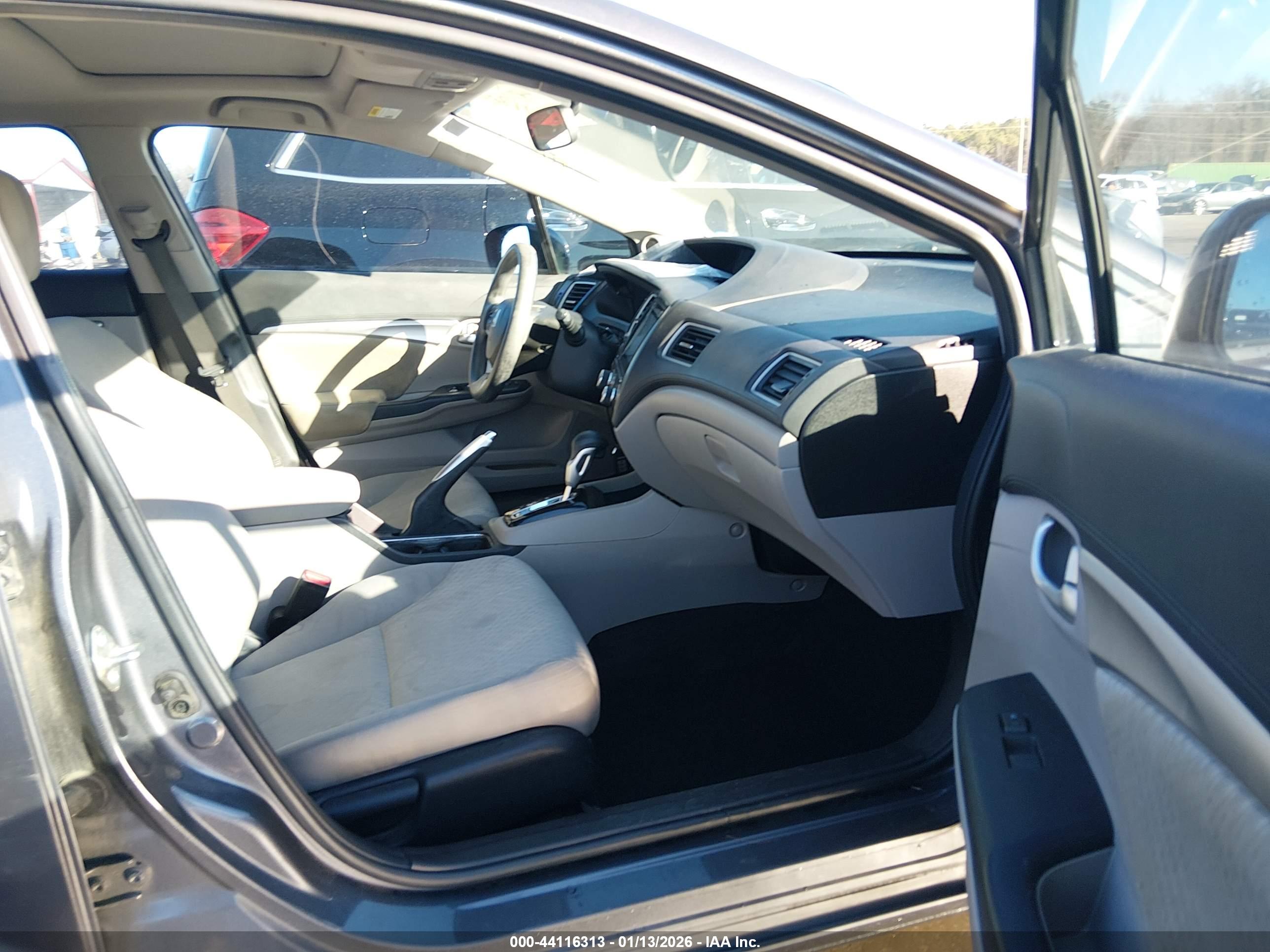 HONDA CIVIC image 5