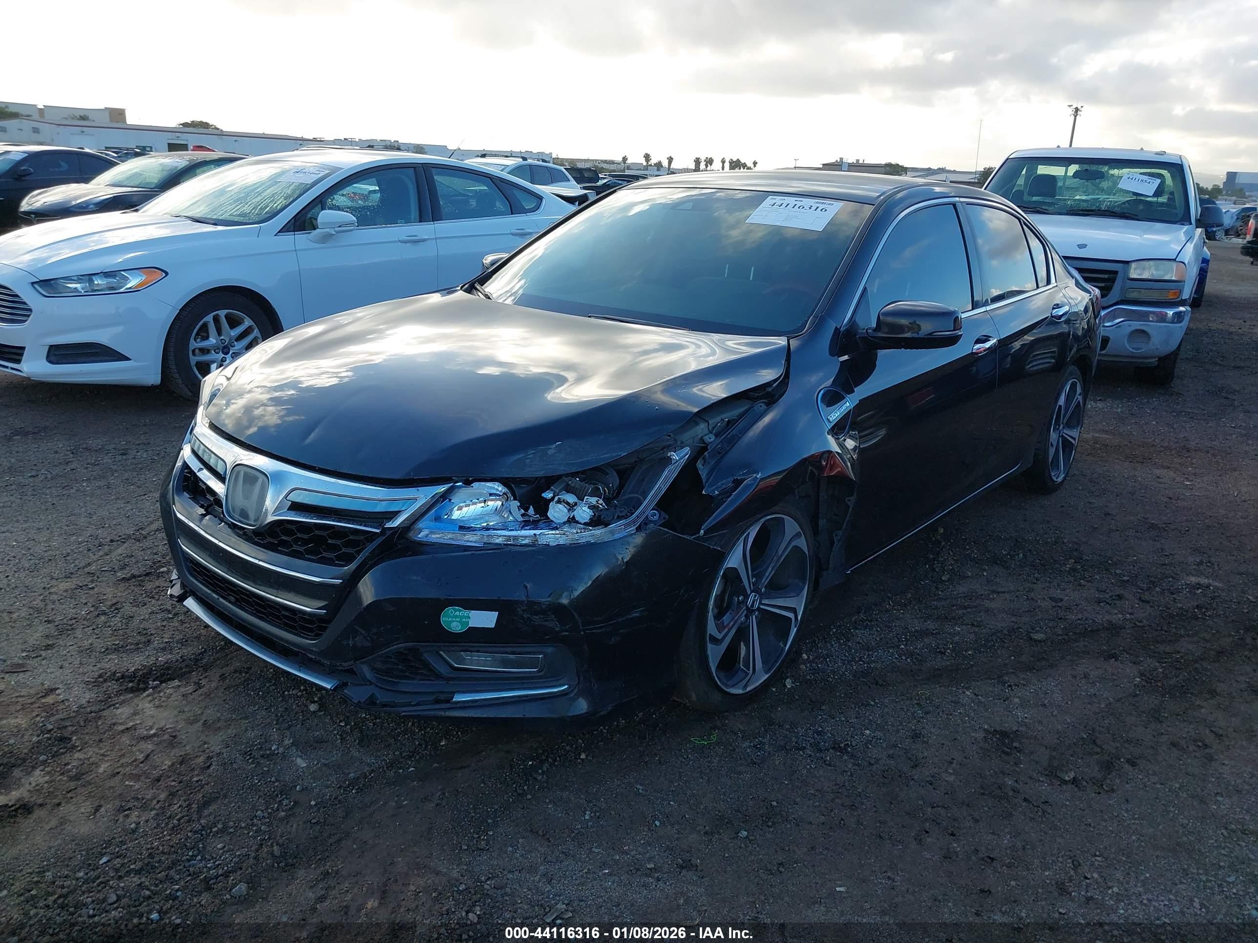 HONDA ACCORD image 2