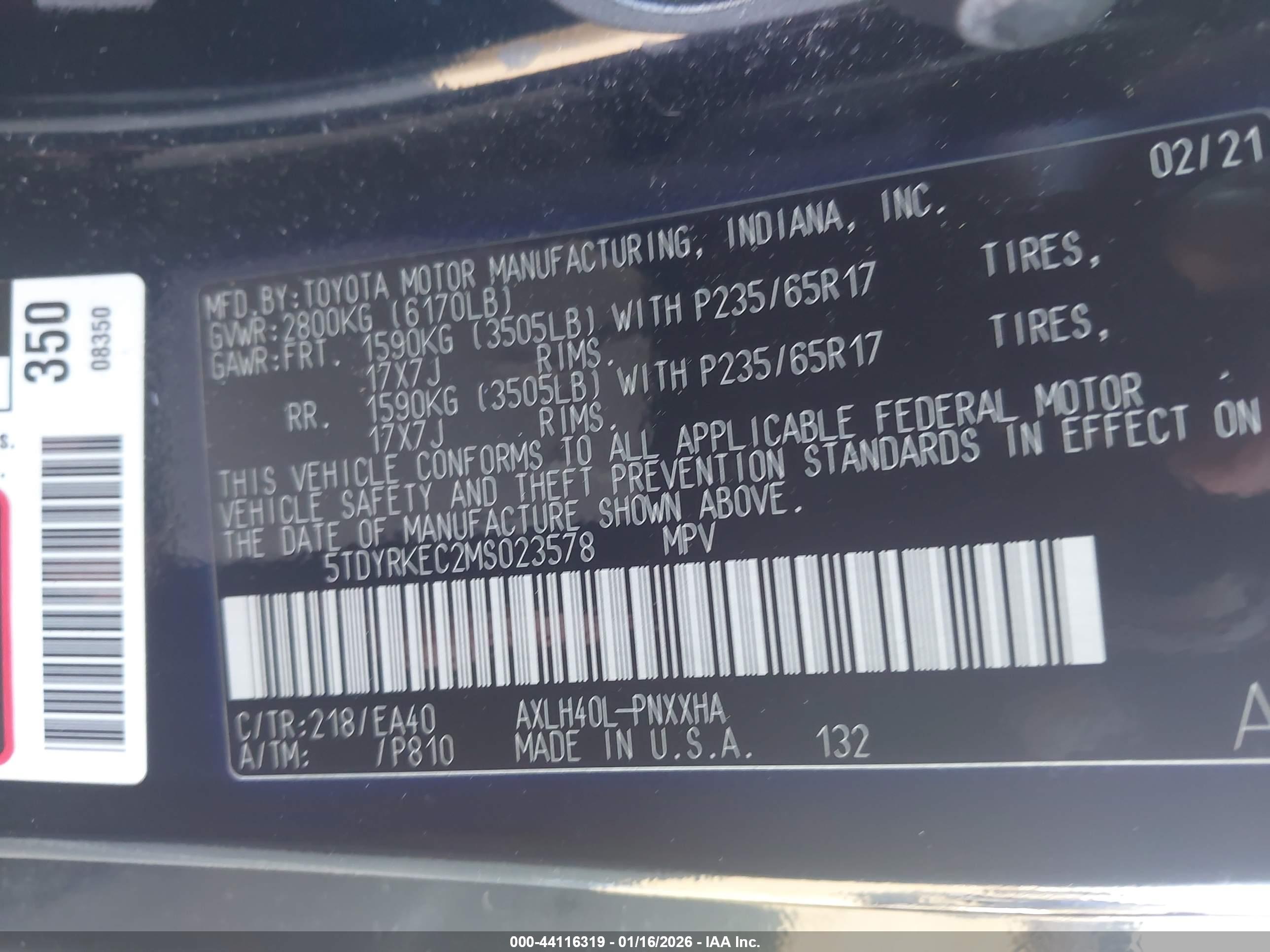 TOYOTA SIENNA image 9