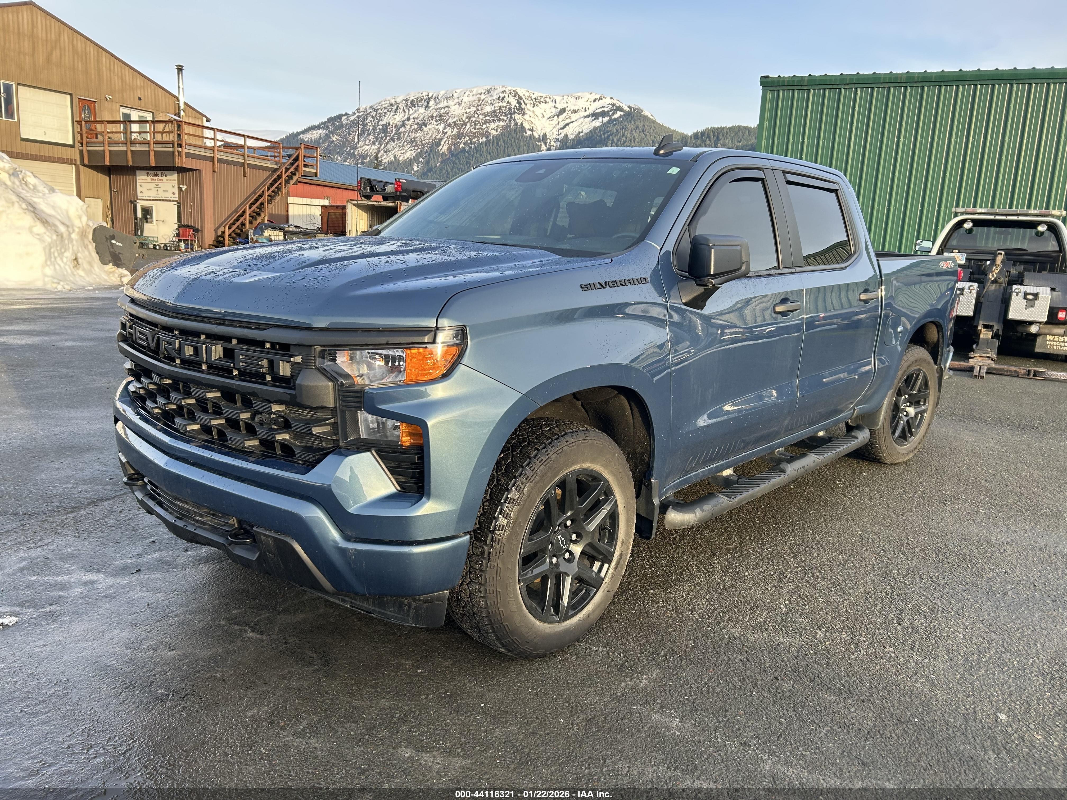 CHEVROLET SILVERADO image 2