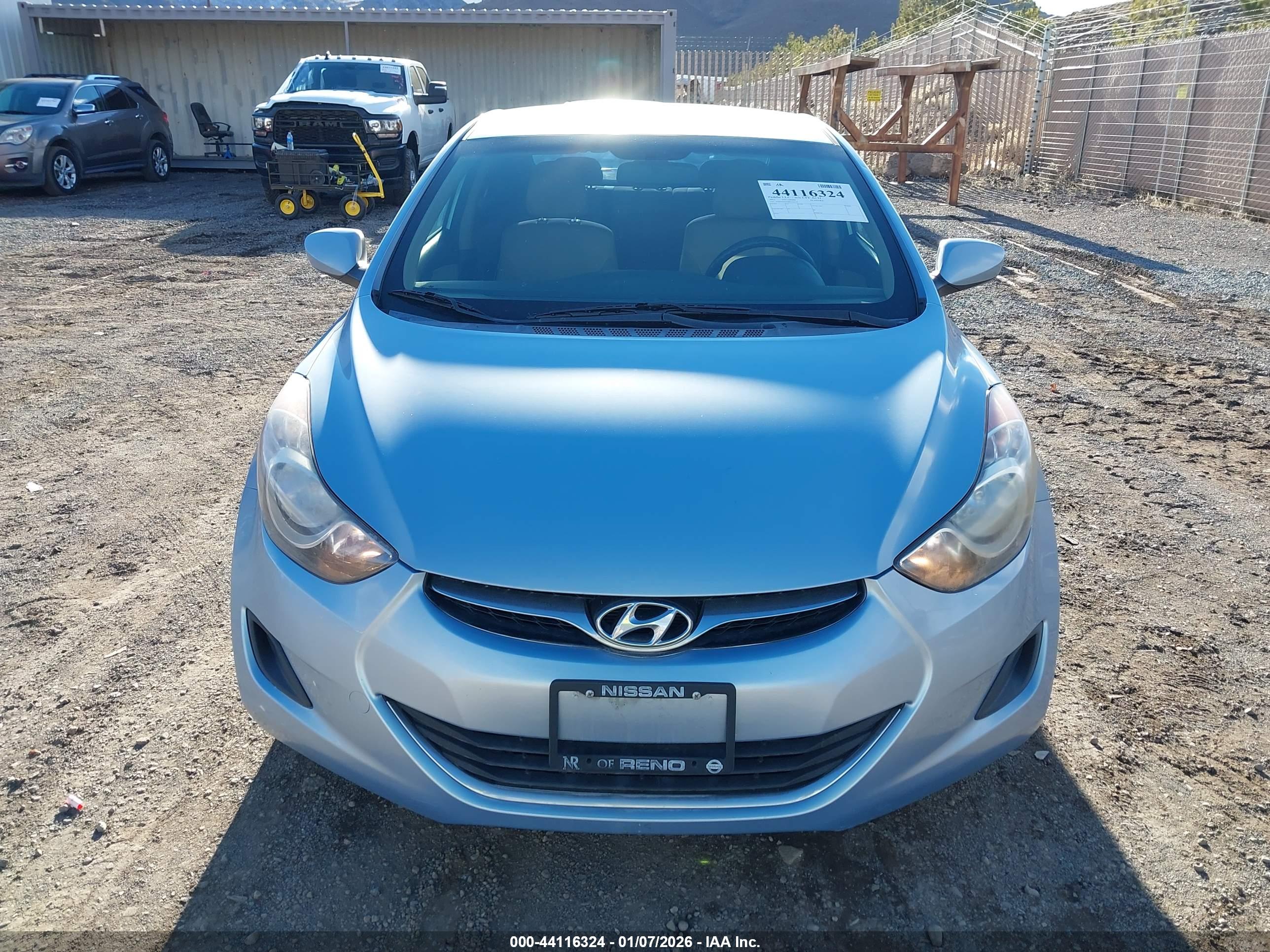 HYUNDAI ELANTRA image 6