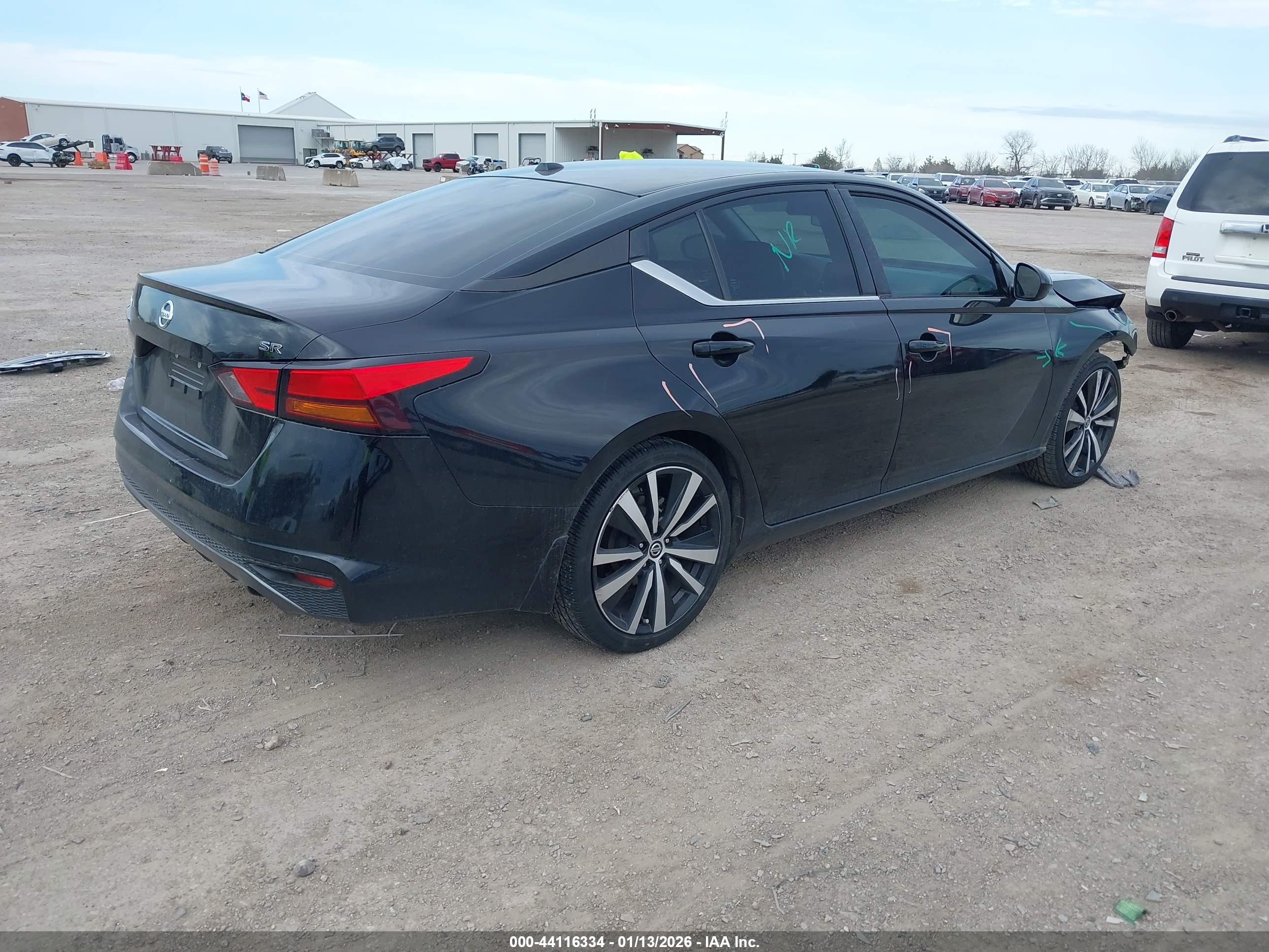 NISSAN ALTIMA image 4