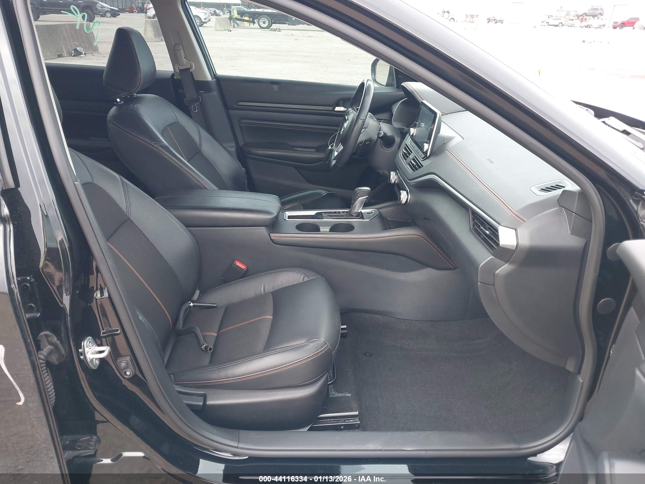NISSAN ALTIMA image 5