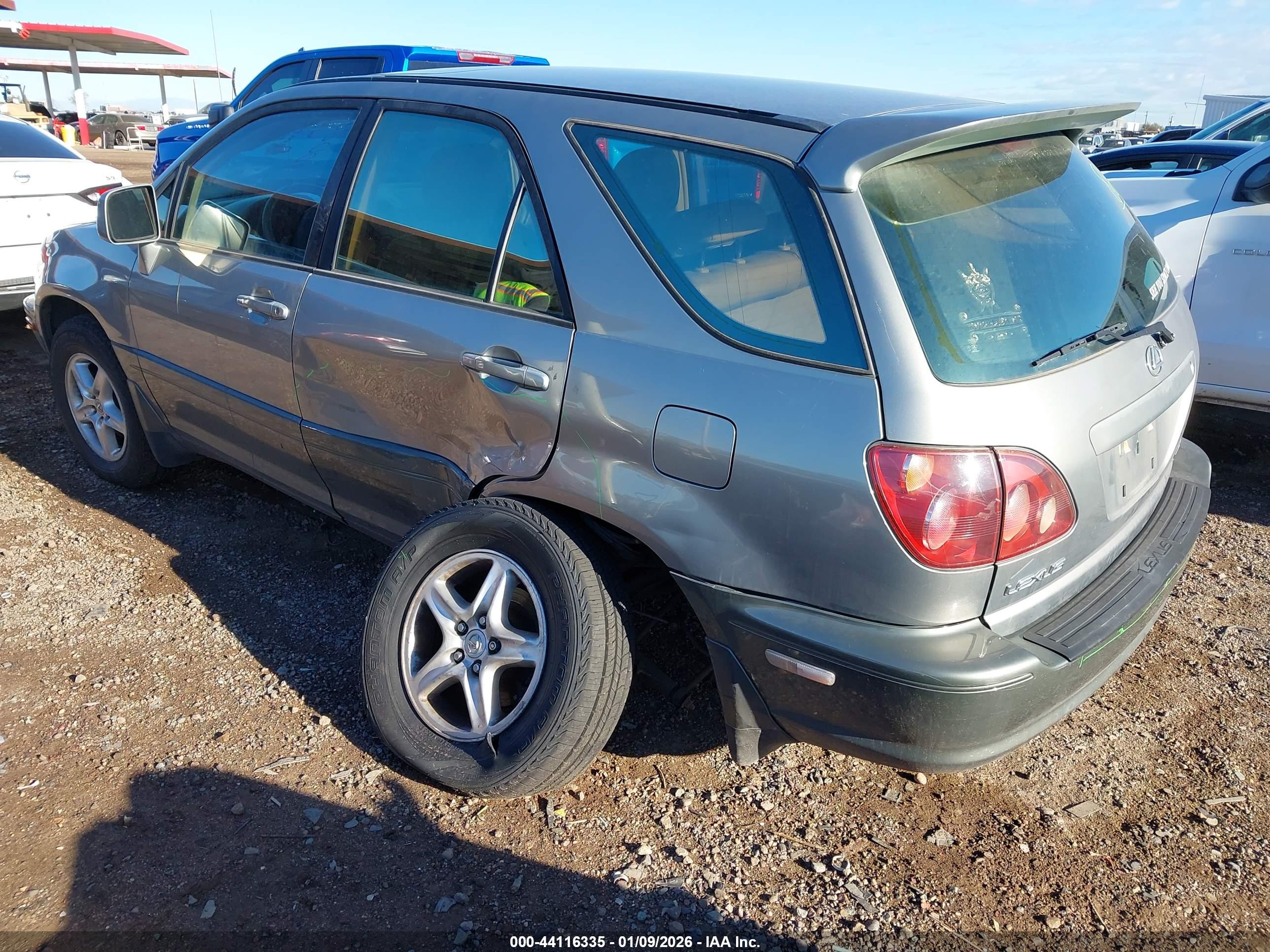 LEXUS RX image 3