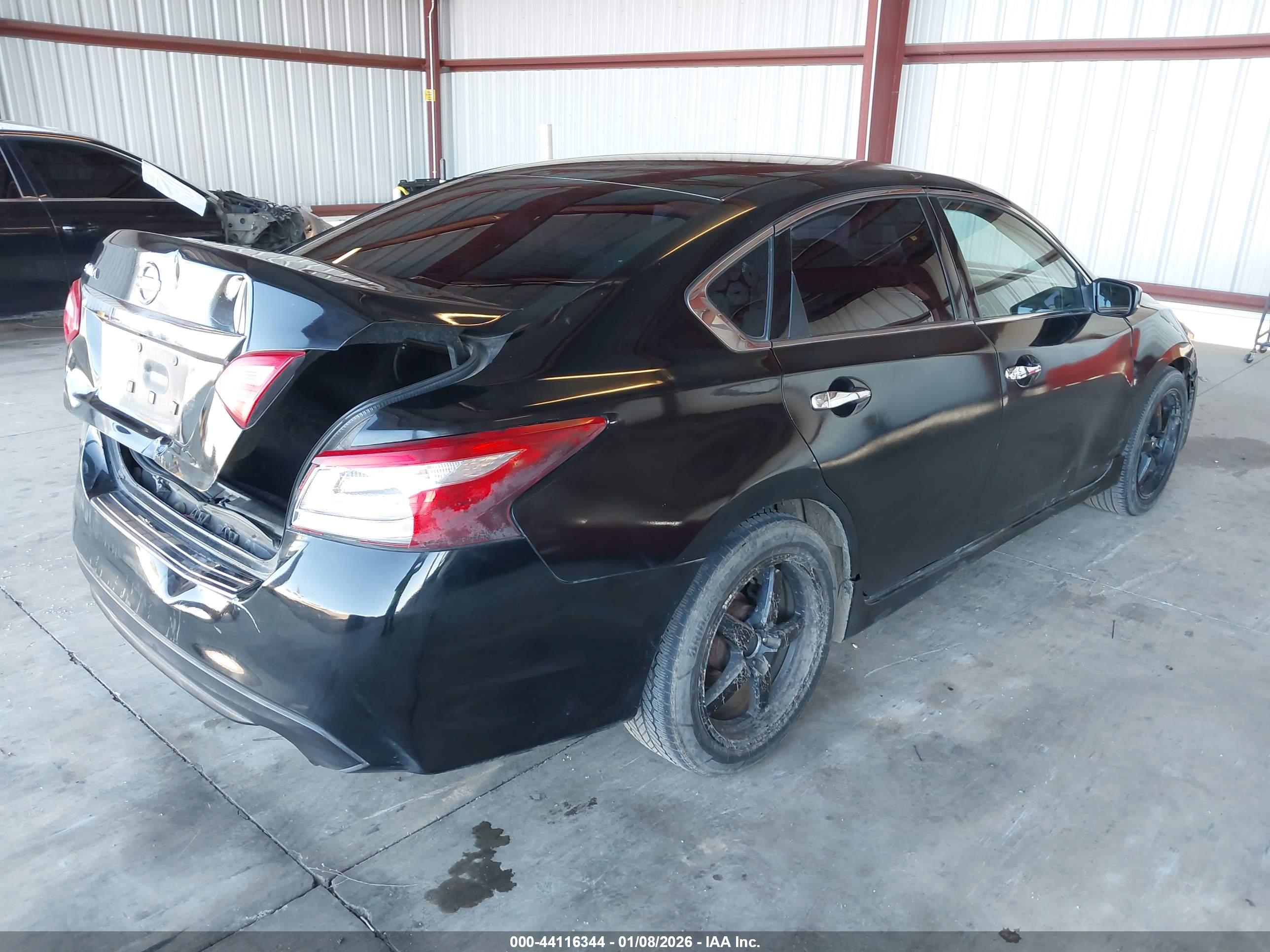 NISSAN ALTIMA image 4