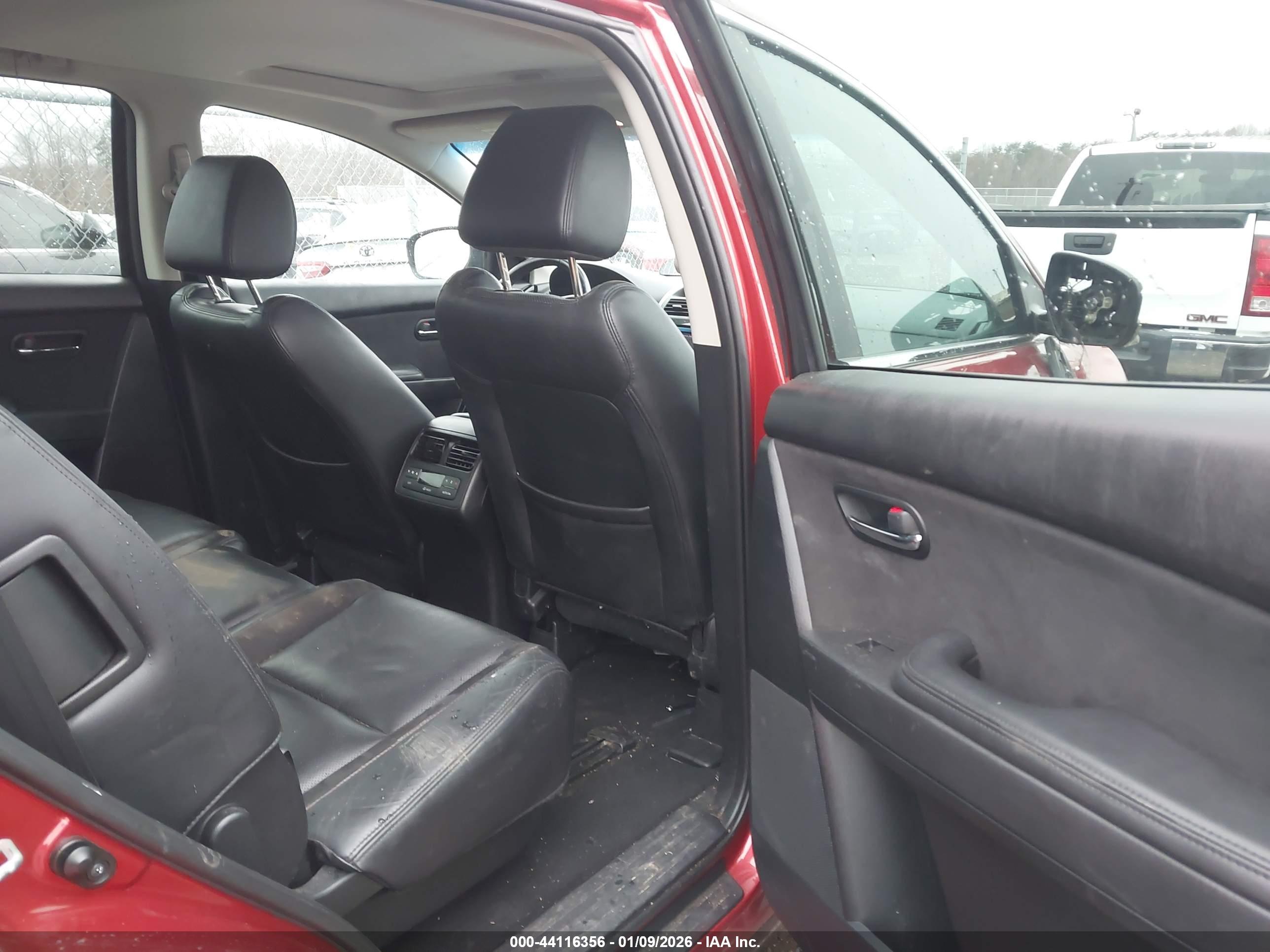 MAZDA CX-9 image 8