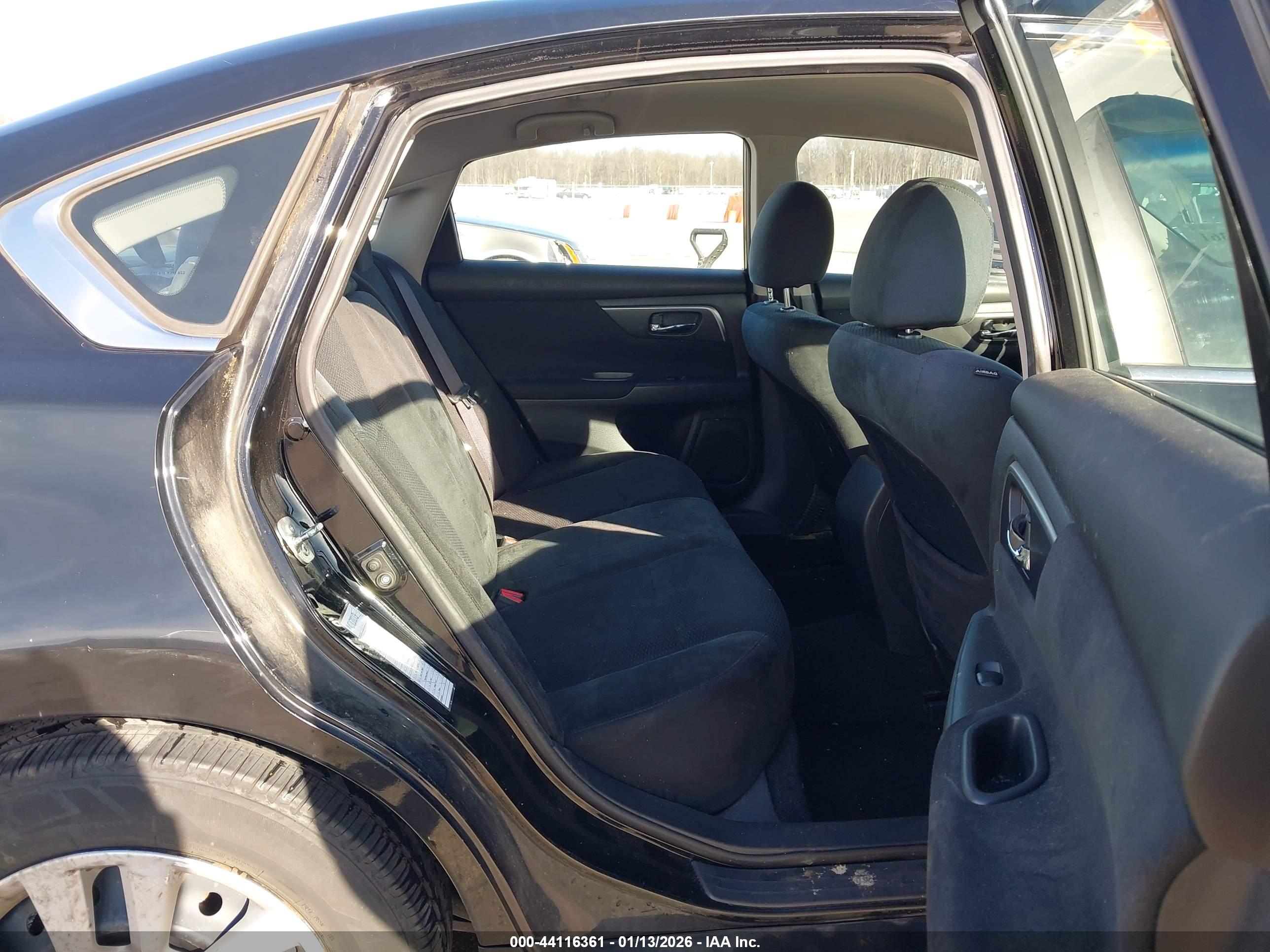 NISSAN ALTIMA image 8