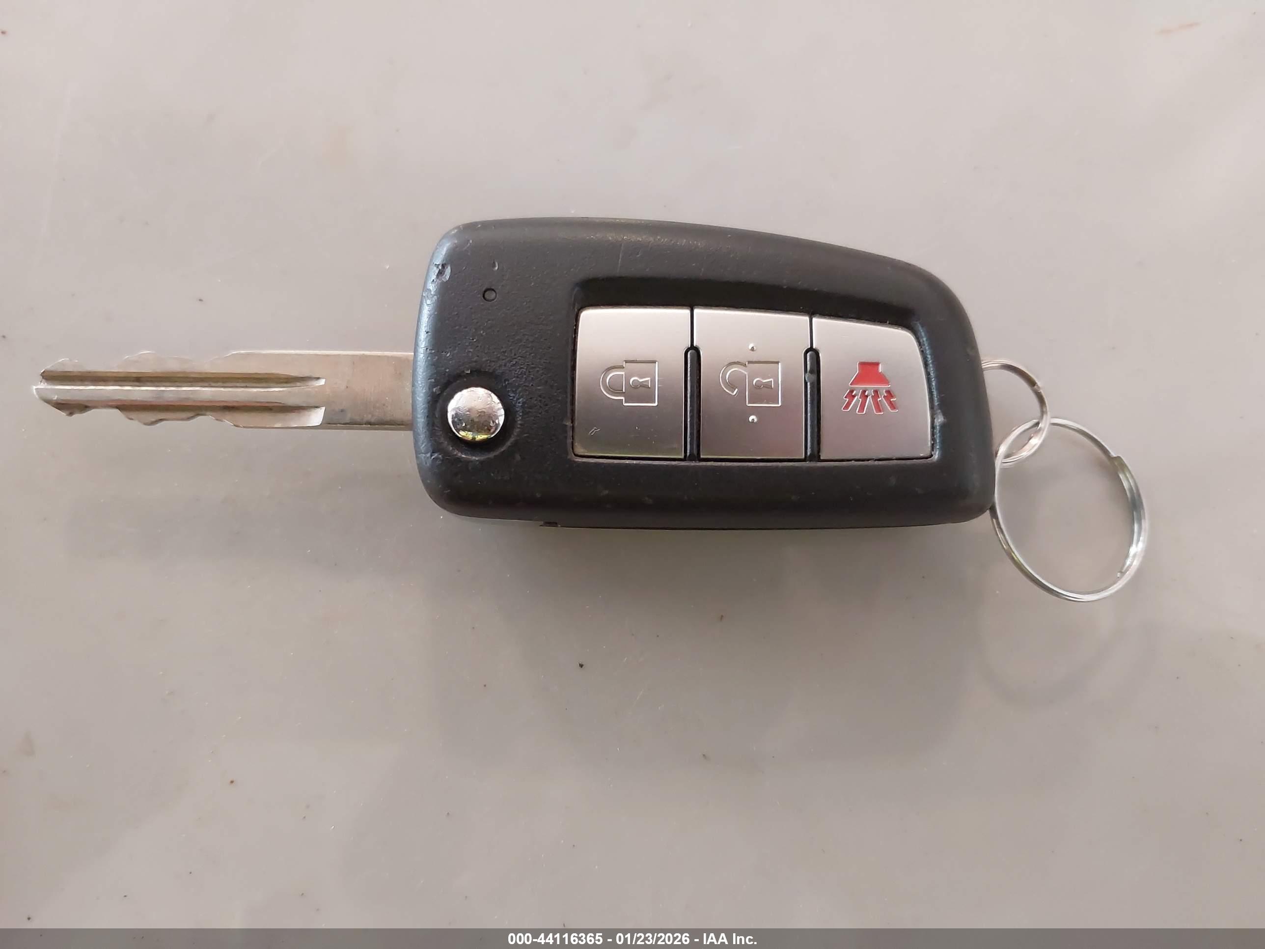 NISSAN ROGUE image 11