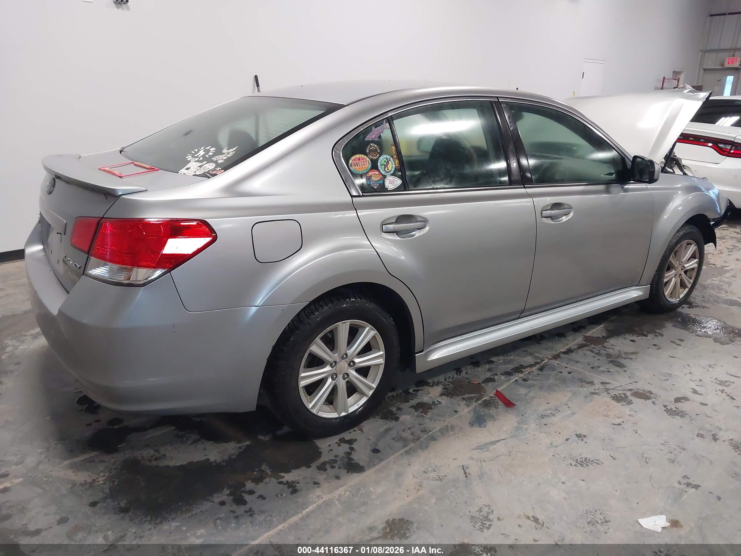 SUBARU LEGACY image 4