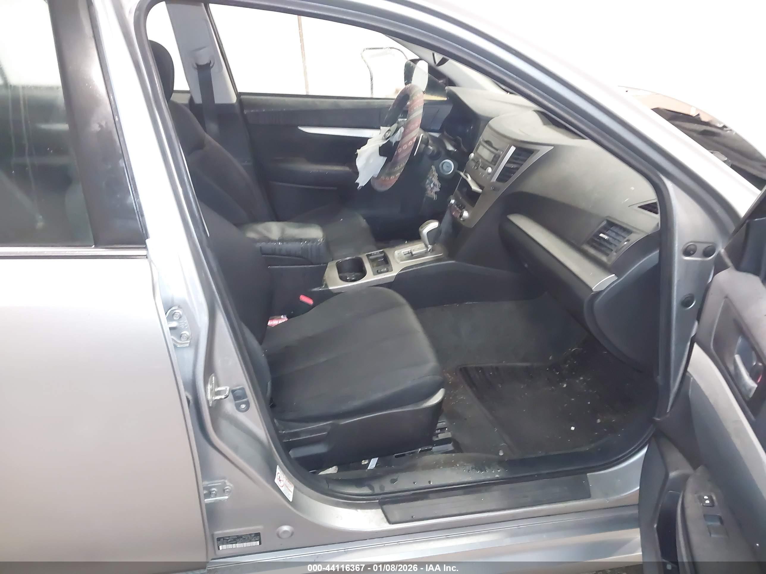 SUBARU LEGACY image 5