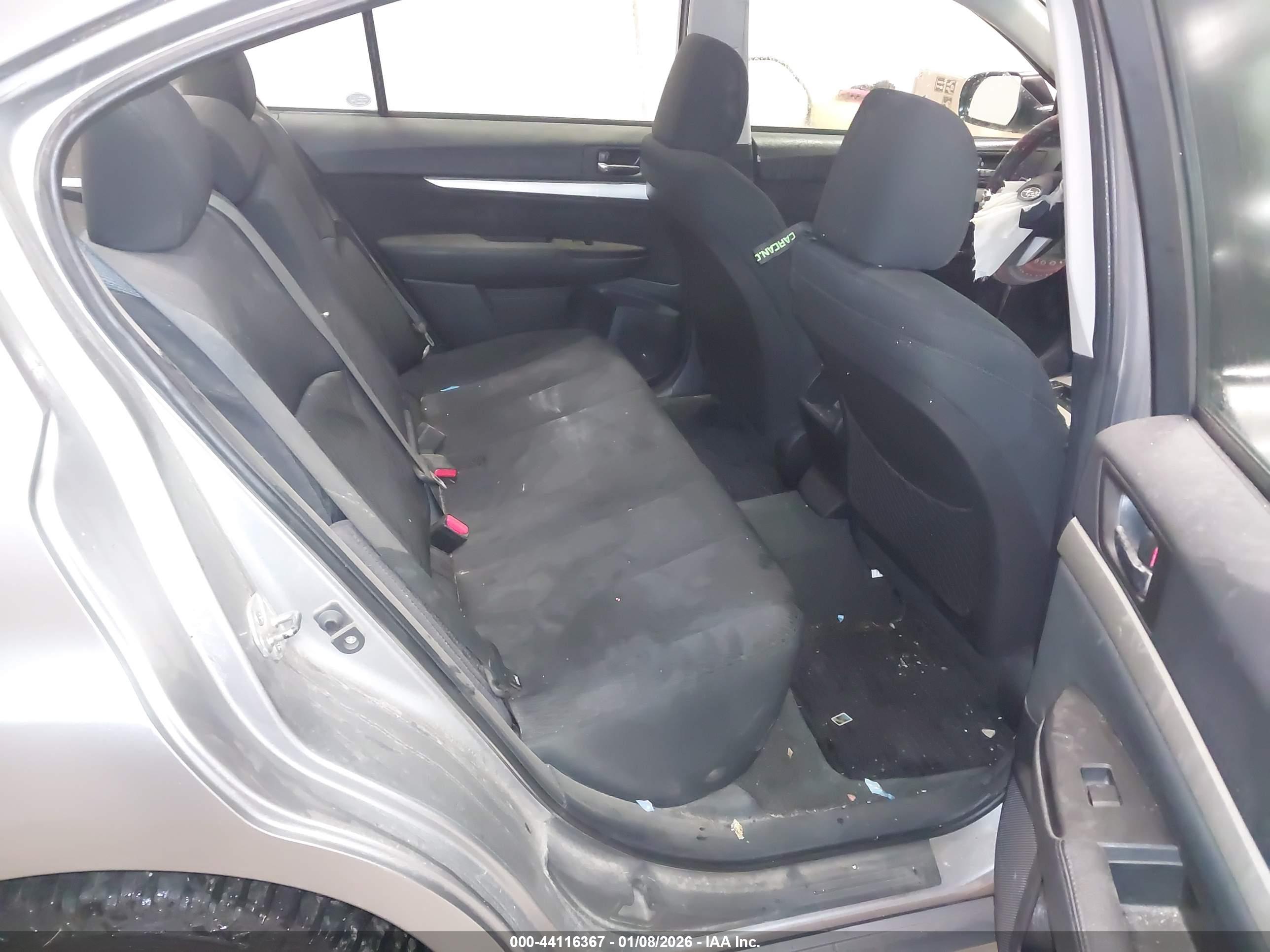 SUBARU LEGACY image 8