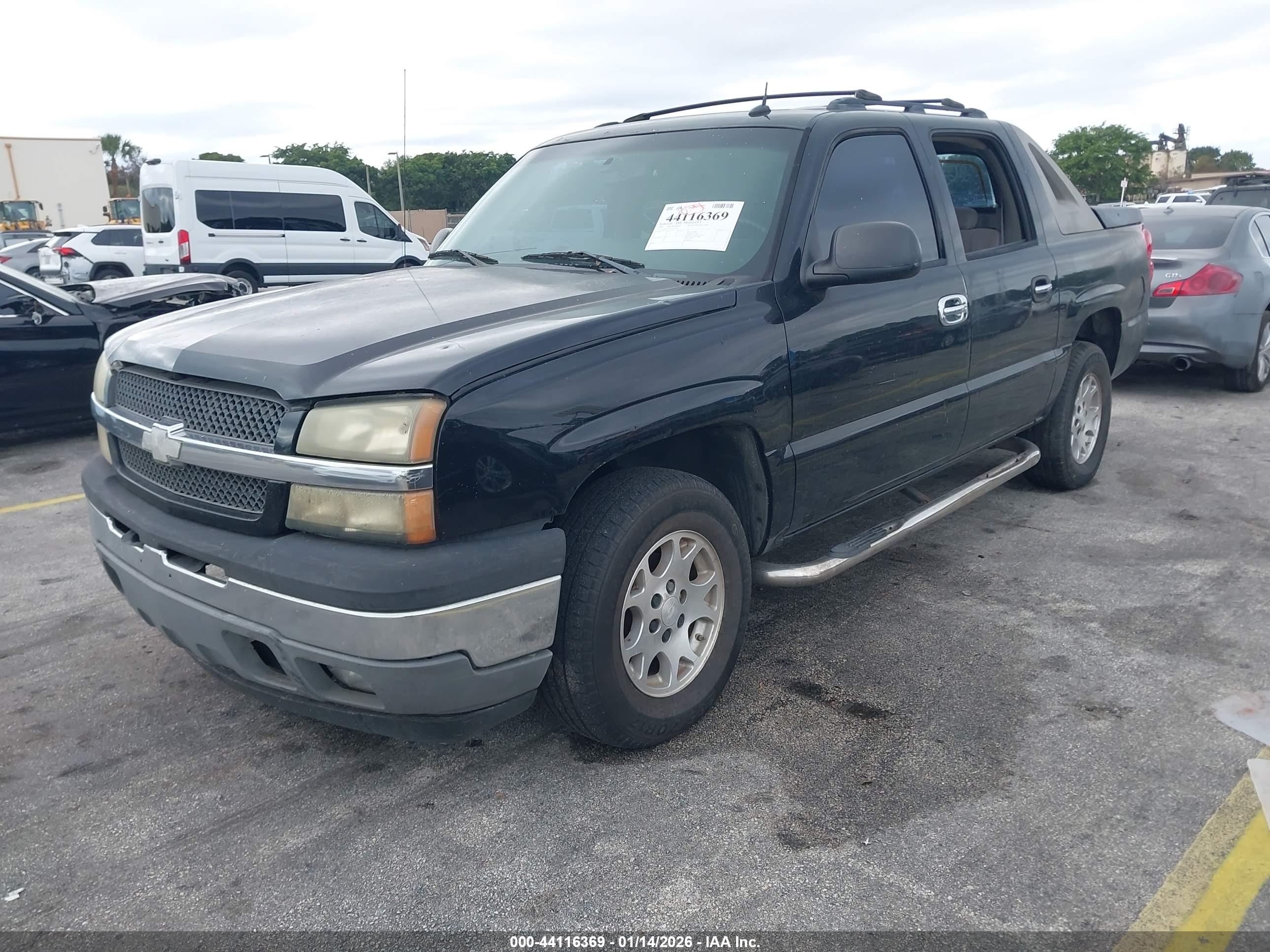 CHEVROLET AVALANCHE image 2