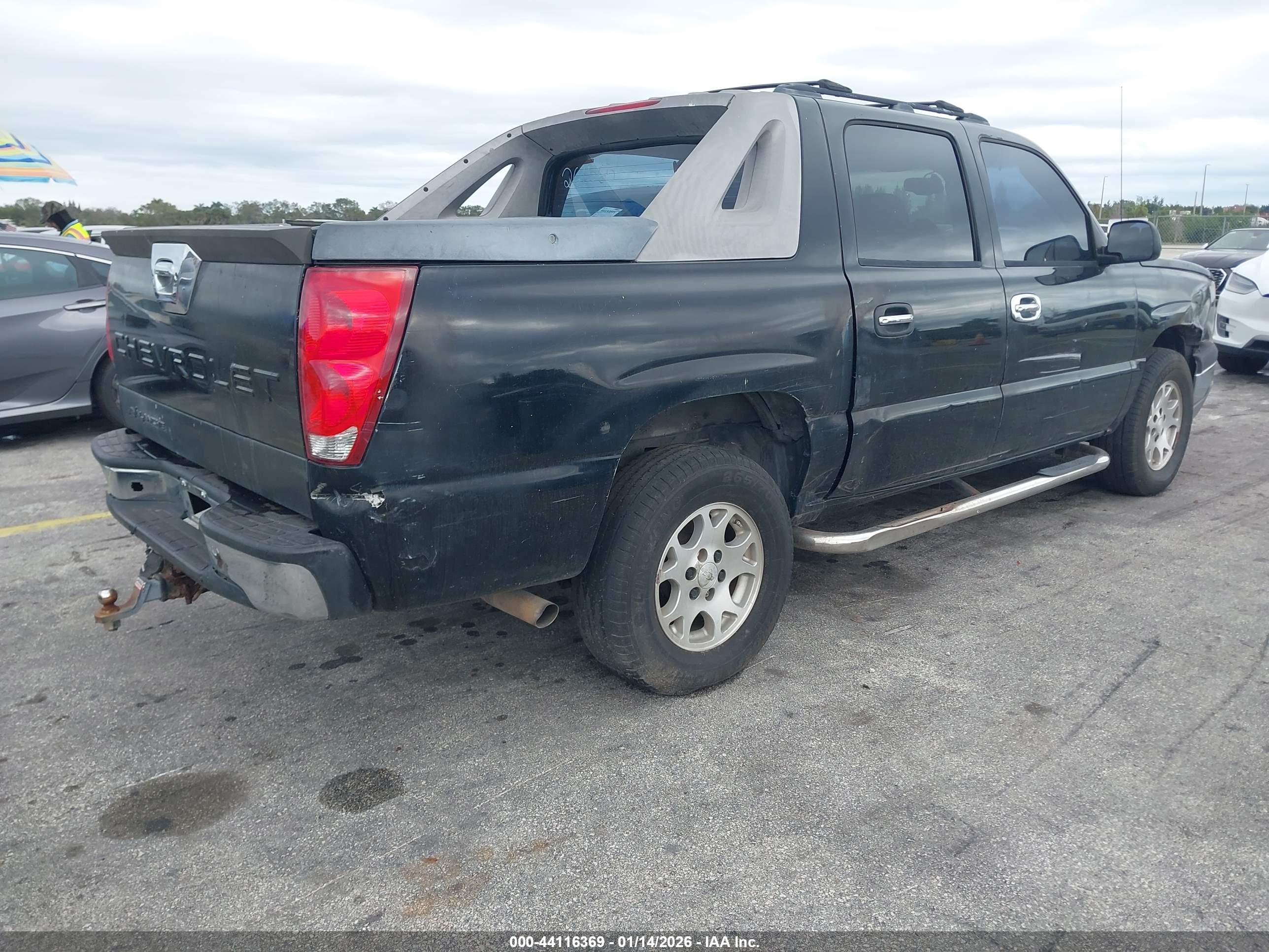 CHEVROLET AVALANCHE image 4