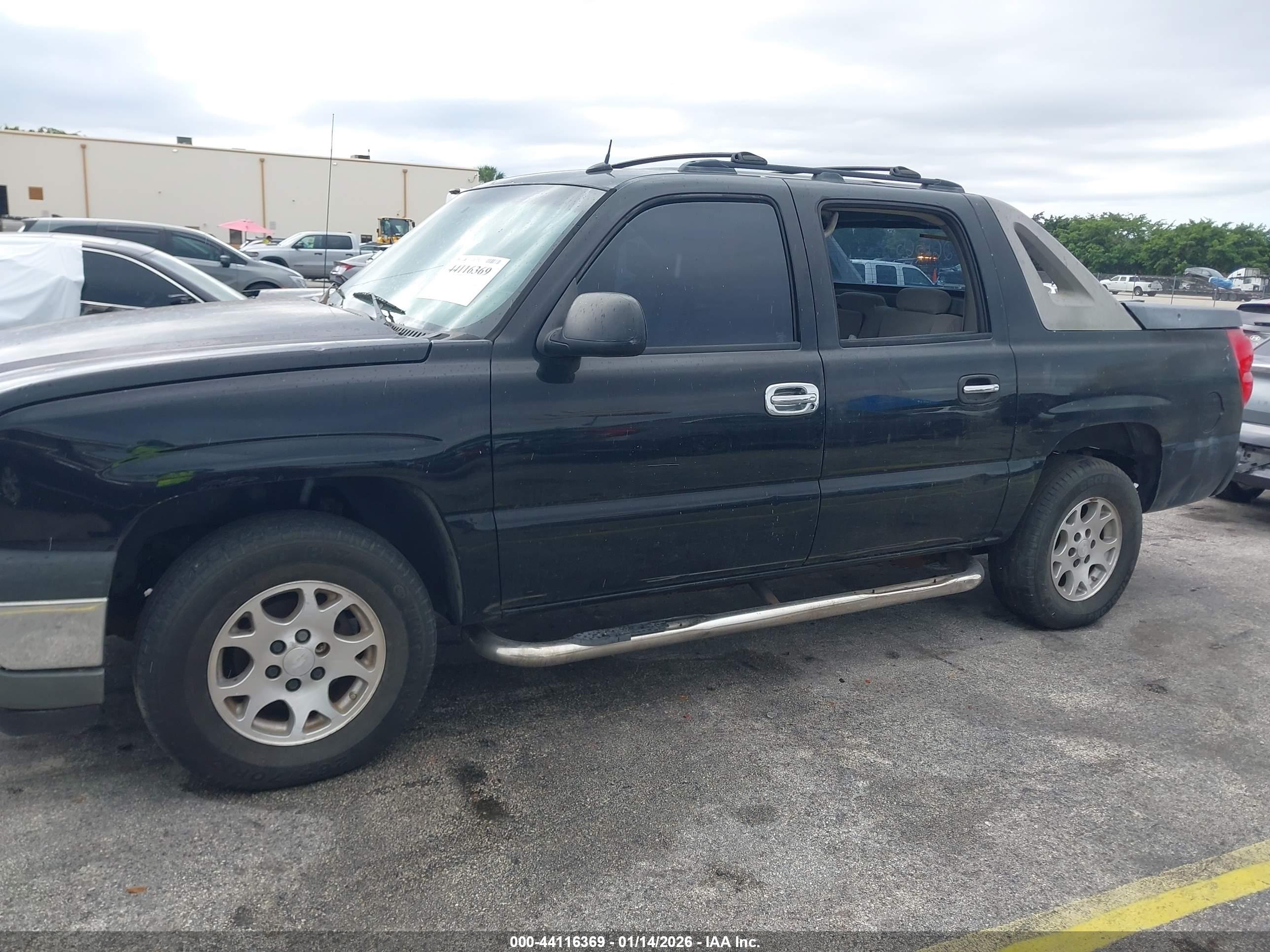 CHEVROLET AVALANCHE image 6