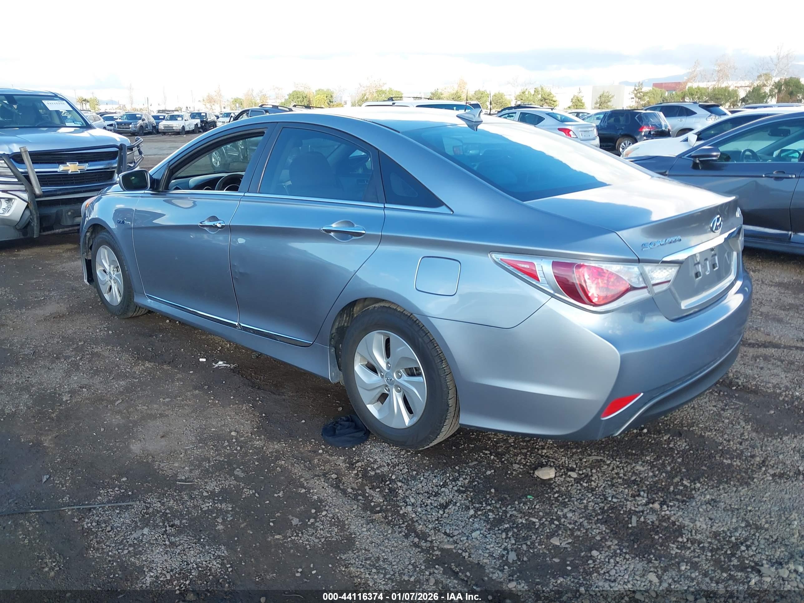 HYUNDAI SONATA image 3