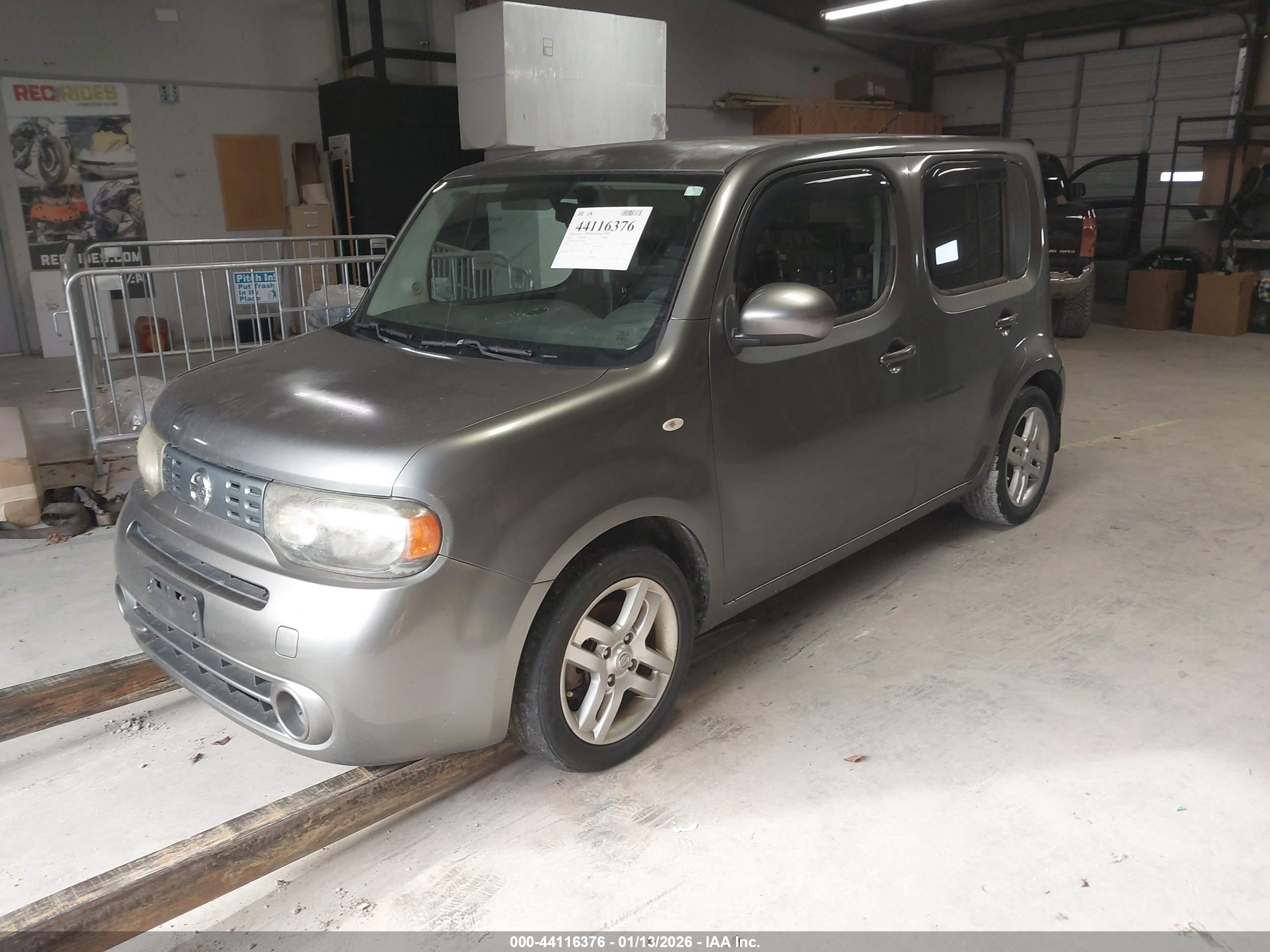 NISSAN CUBE image 2