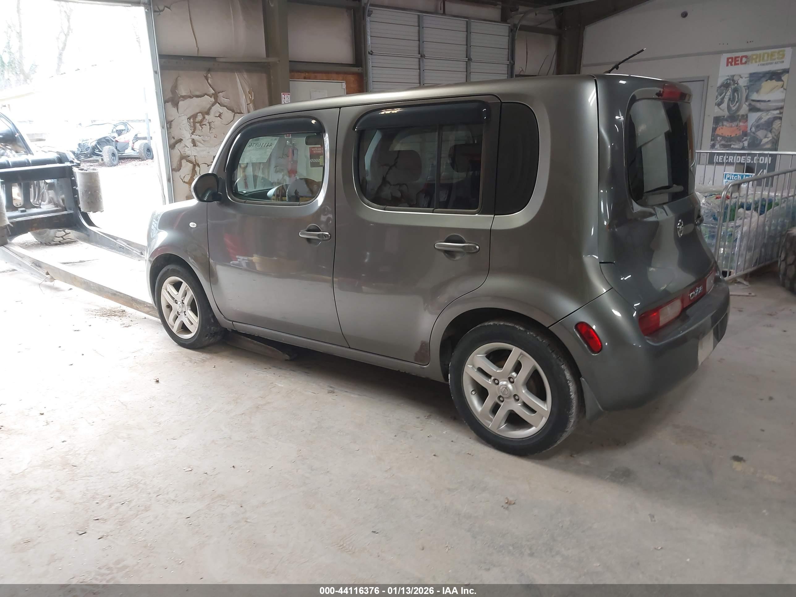 NISSAN CUBE image 3