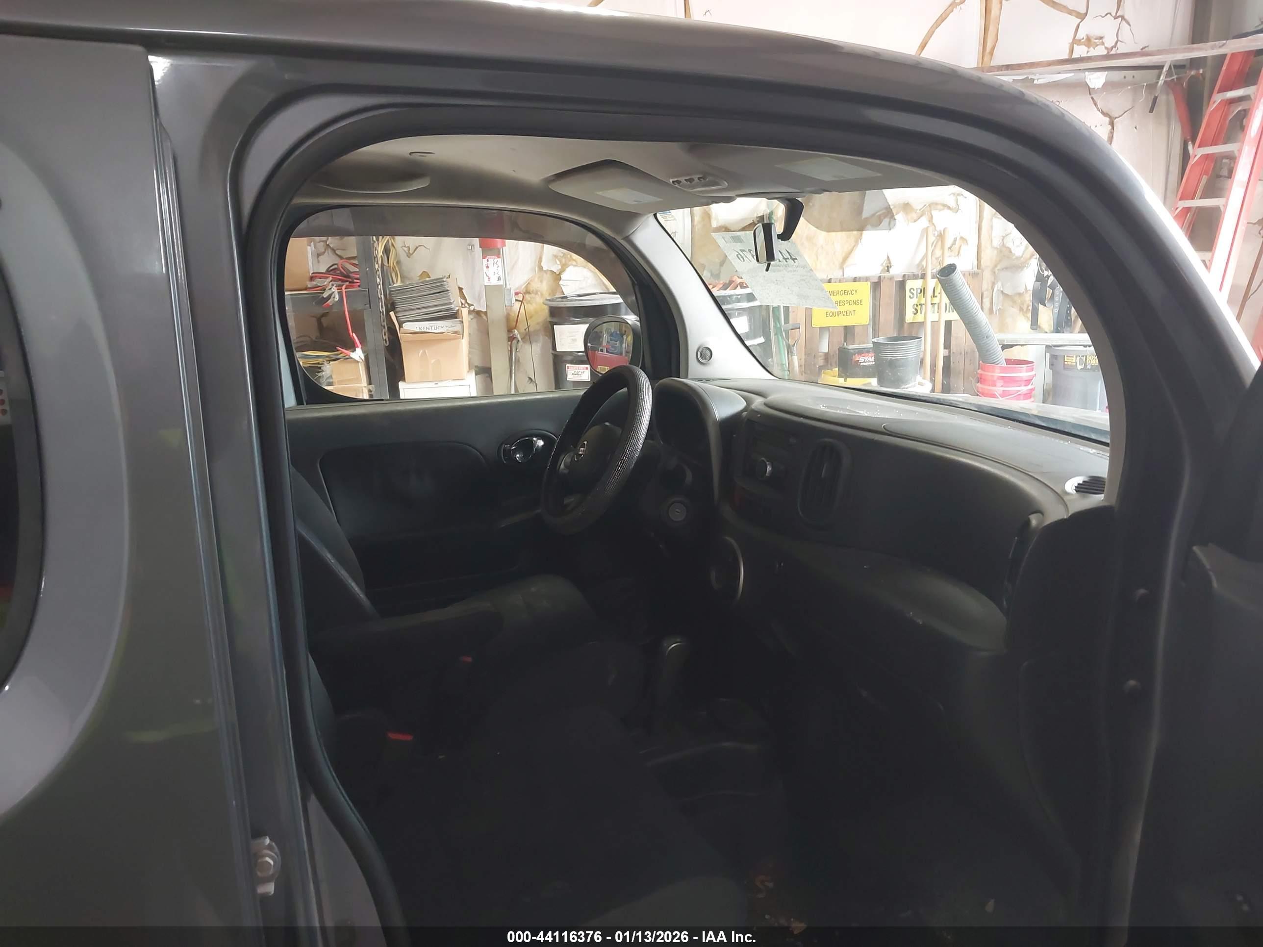 NISSAN CUBE image 5