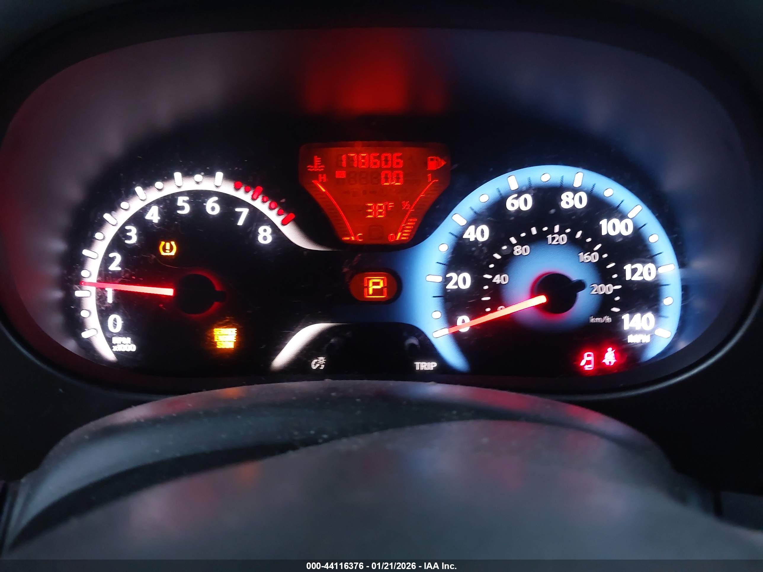 NISSAN CUBE image 7