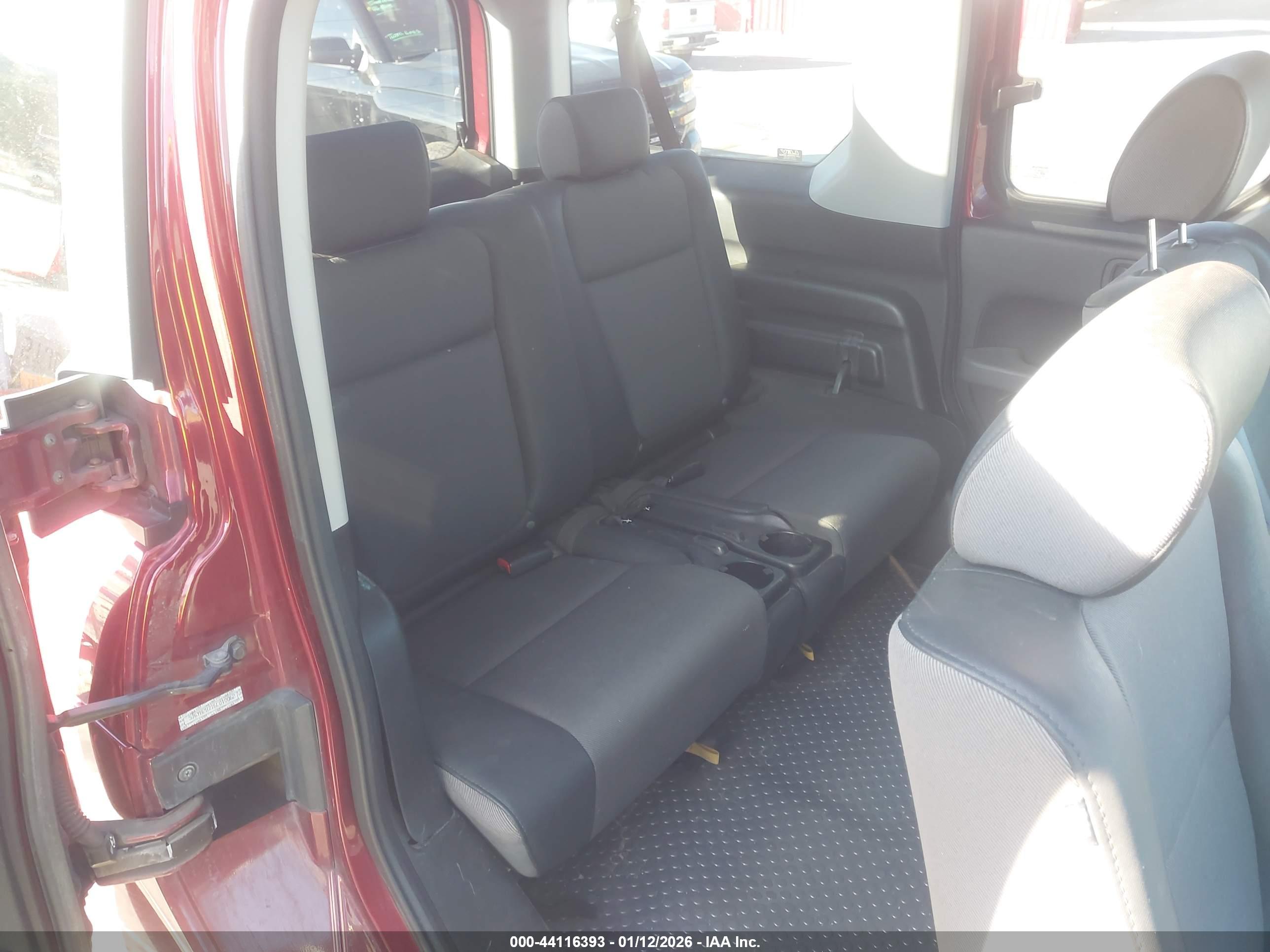 HONDA ELEMENT image 8