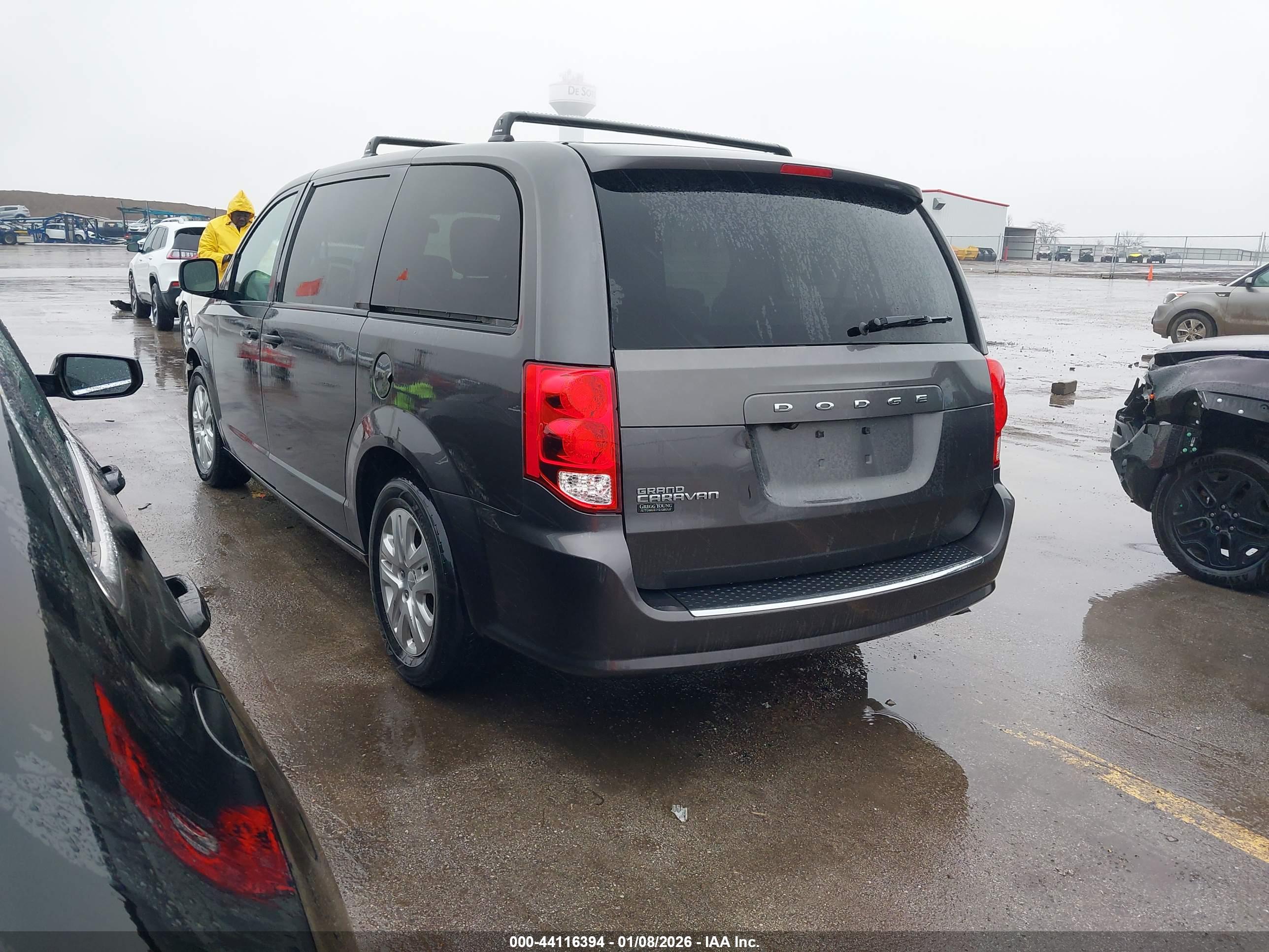 DODGE GRAND image 3