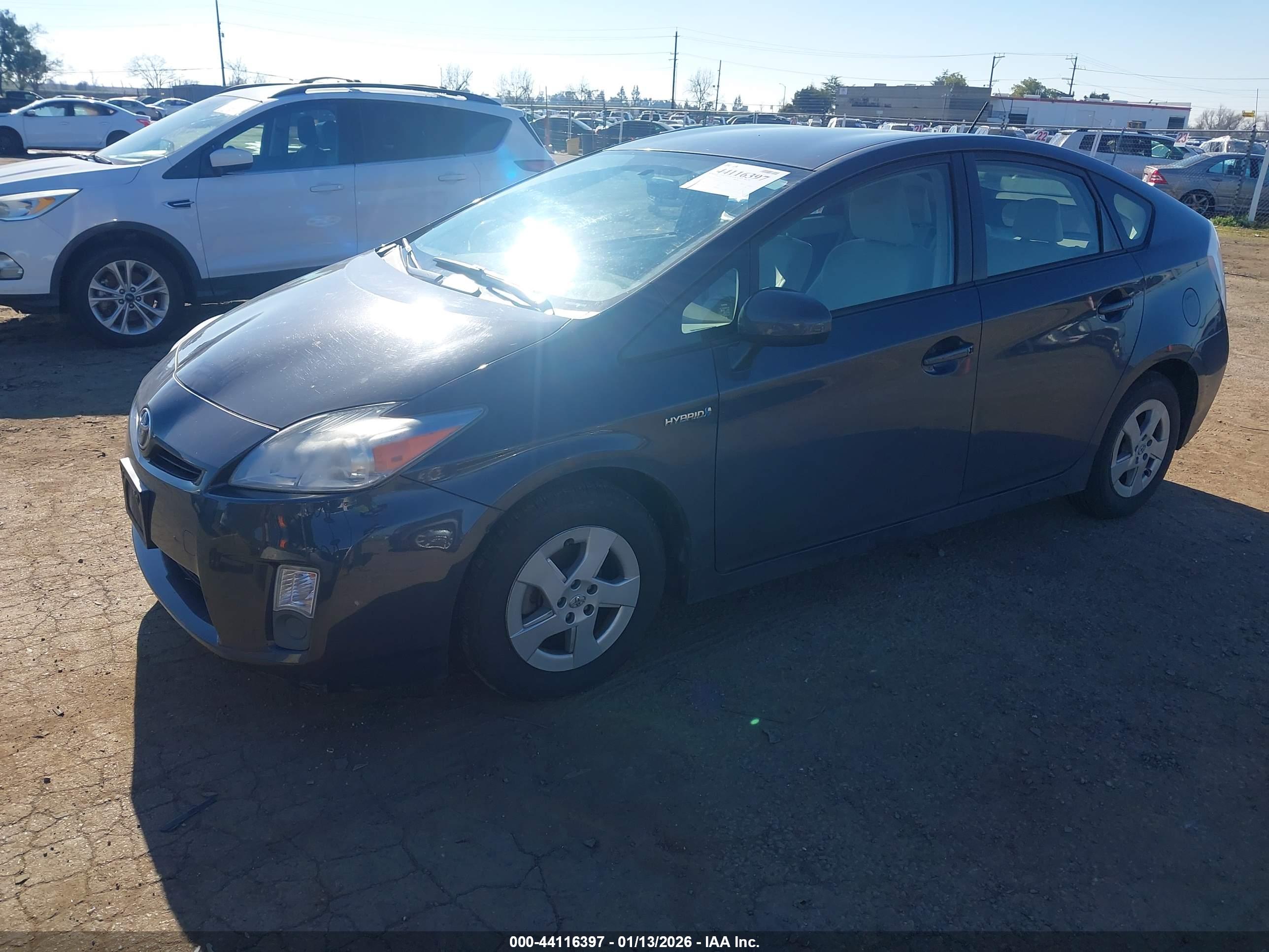 TOYOTA PRIUS image 2