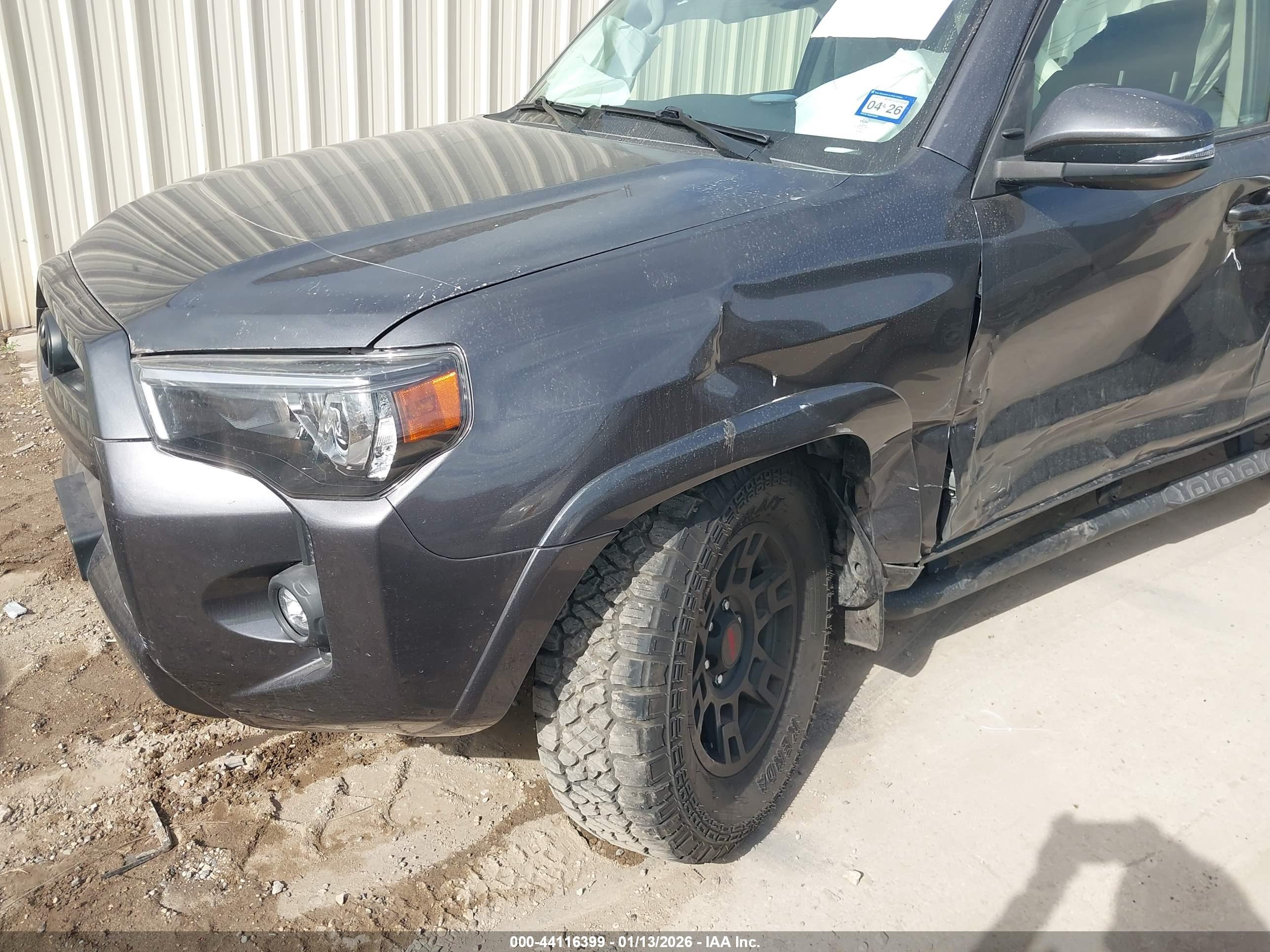 TOYOTA 4RUNNER image 6