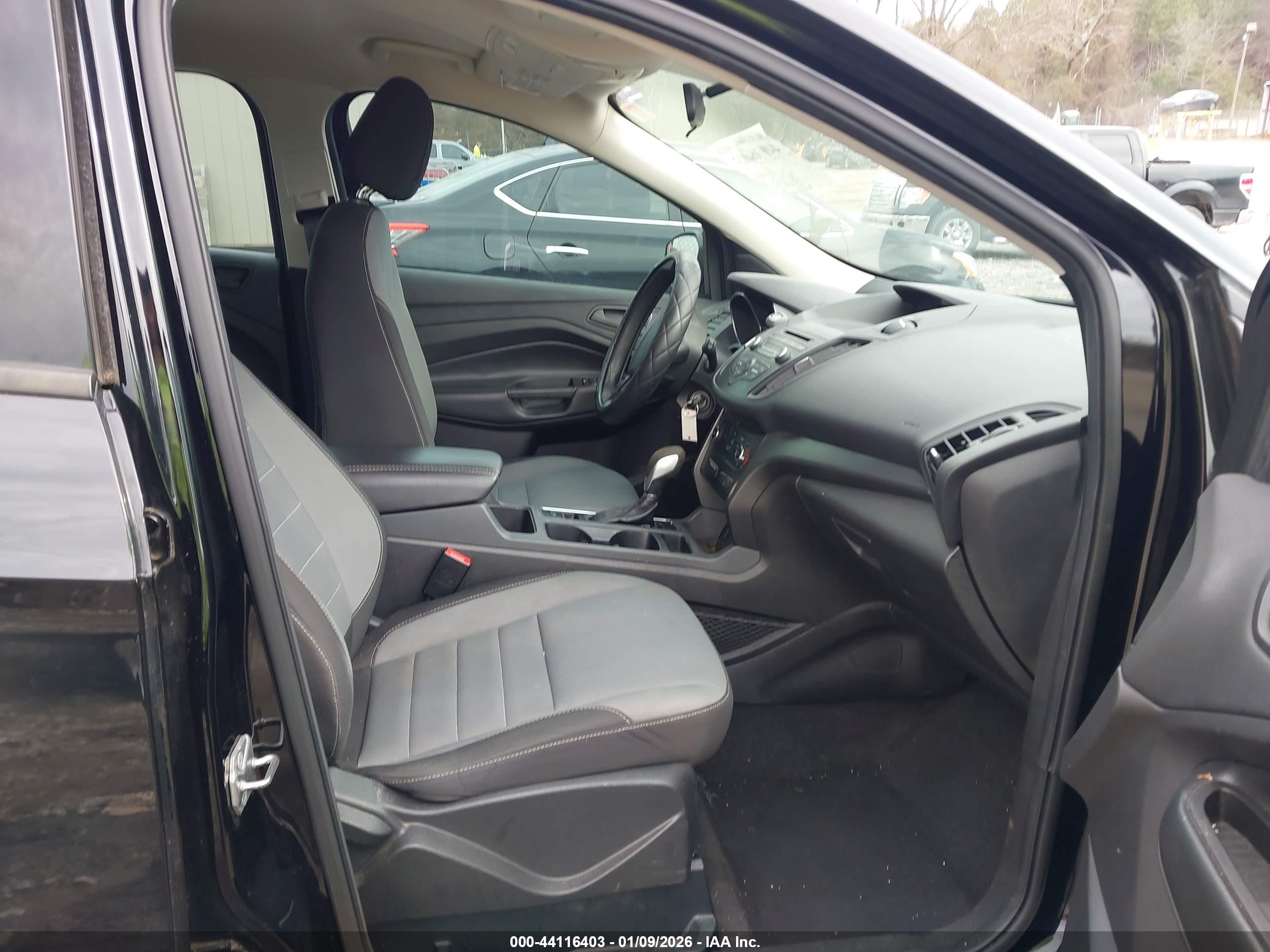 FORD ESCAPE image 5