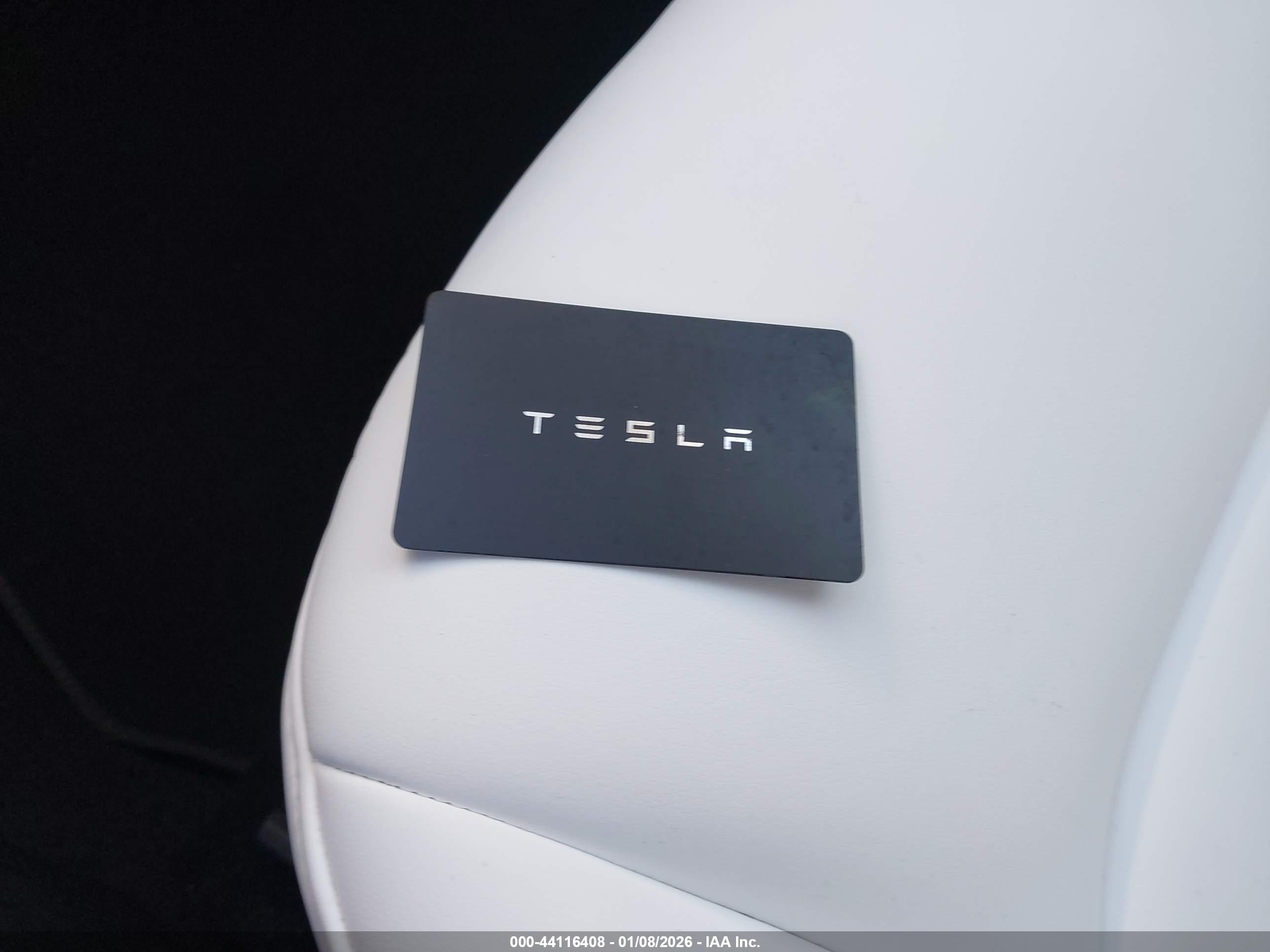 TESLA MODEL image 11